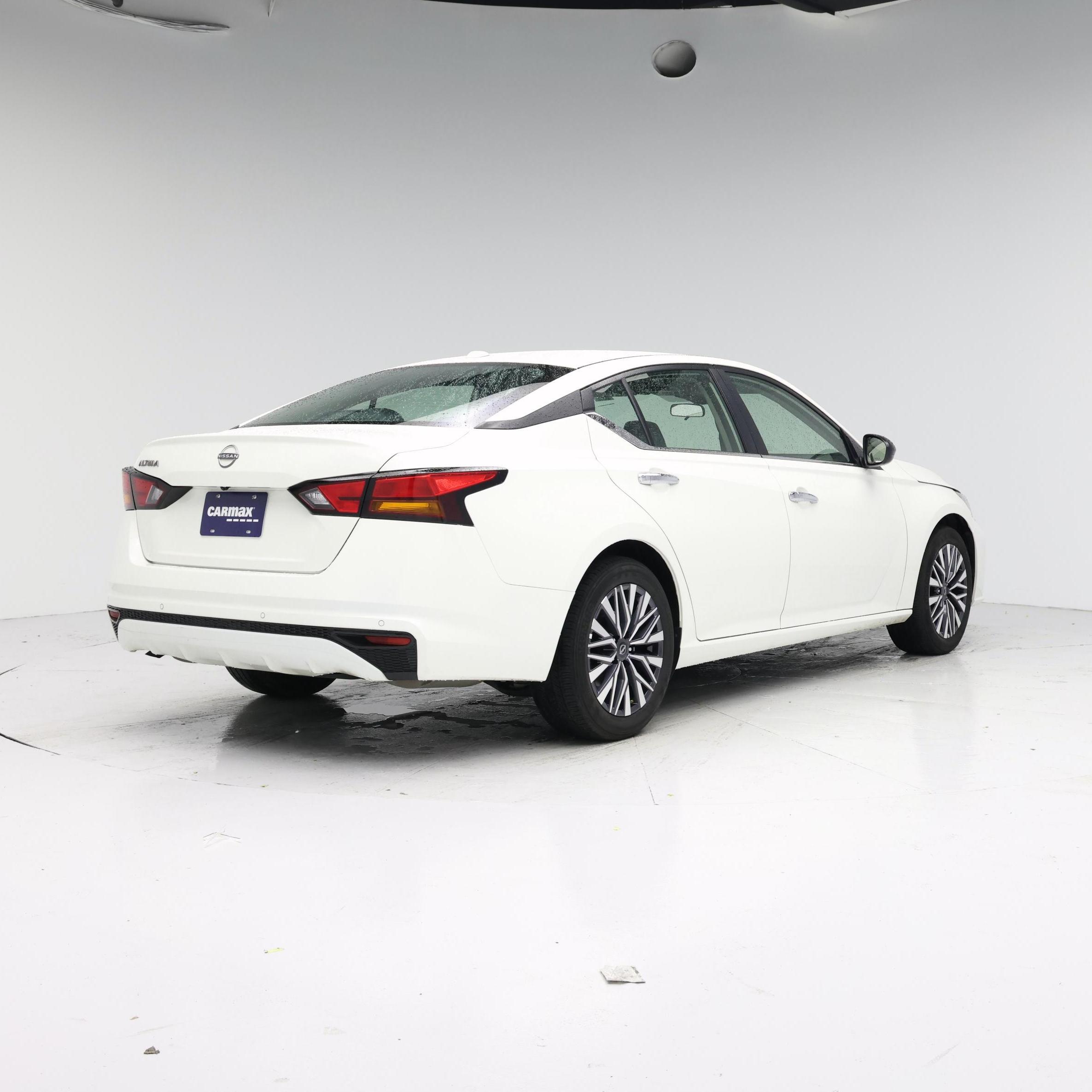 Thumbnail: 2025 Nissan Altima - 8