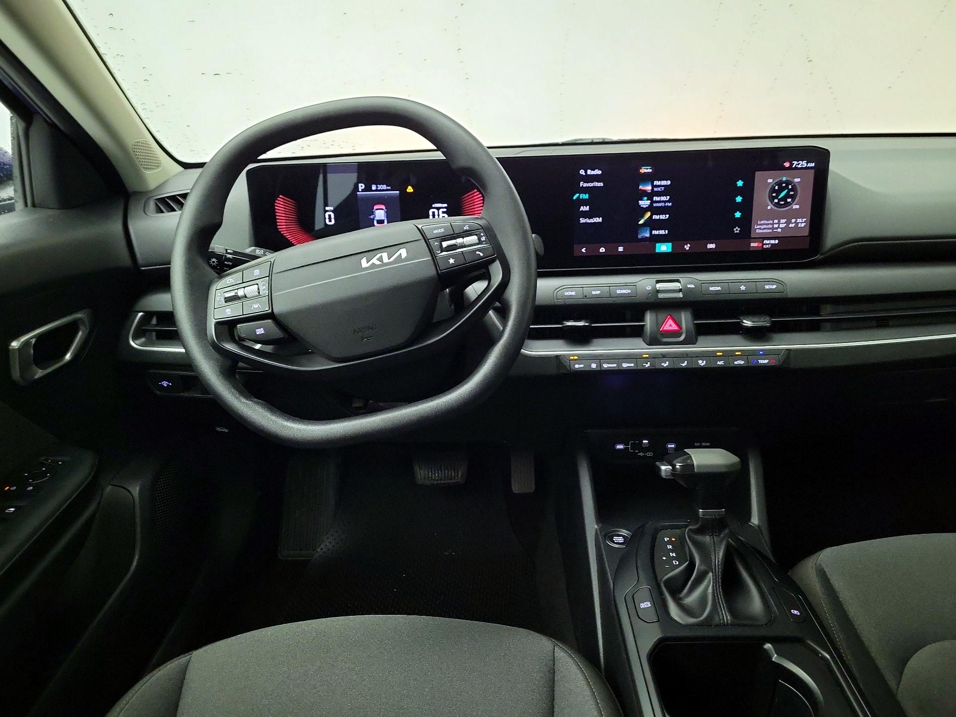 Thumbnail: 2025 Kia K4 - 10