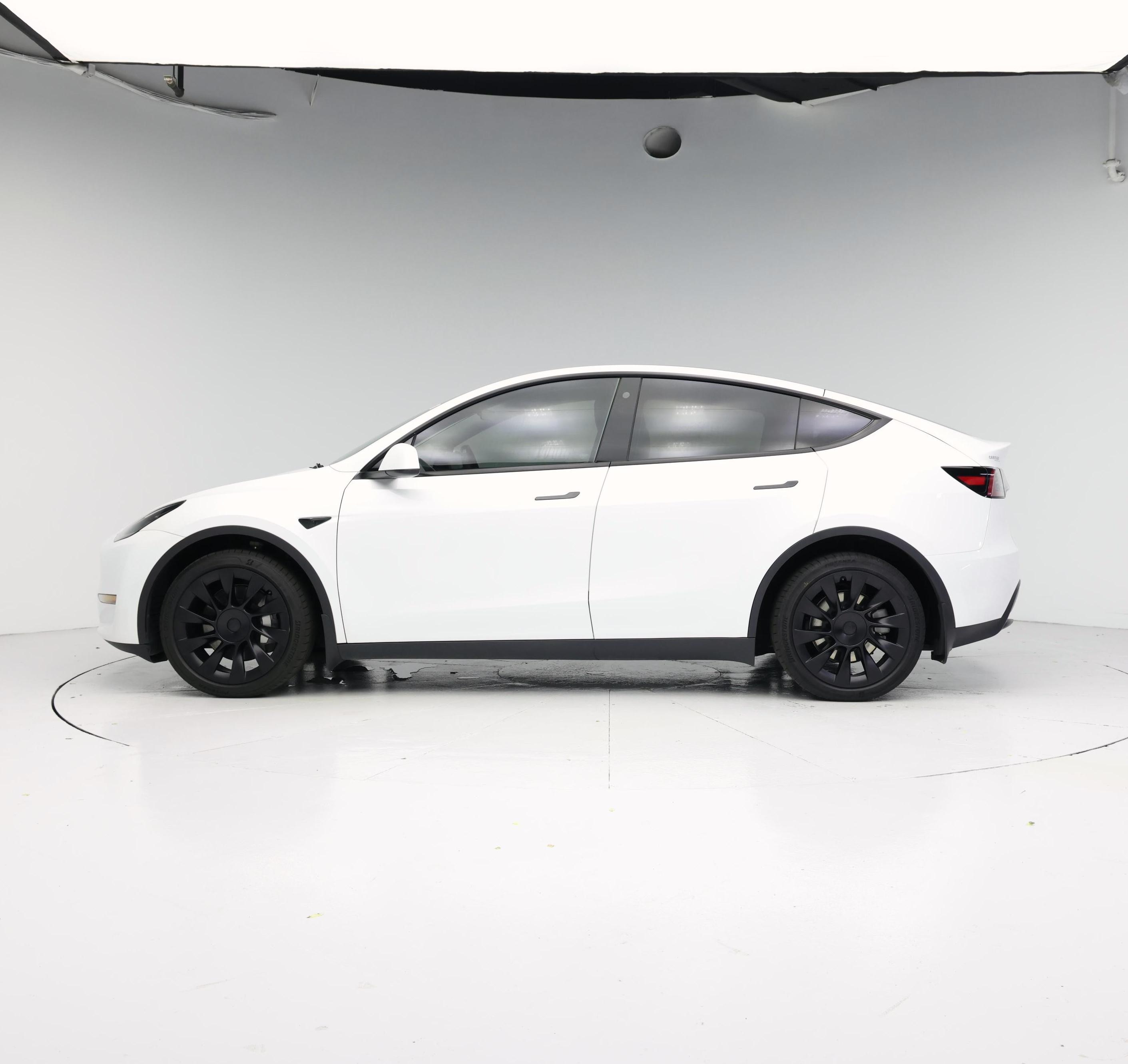 Thumbnail: 2023 Tesla Model Y - 3