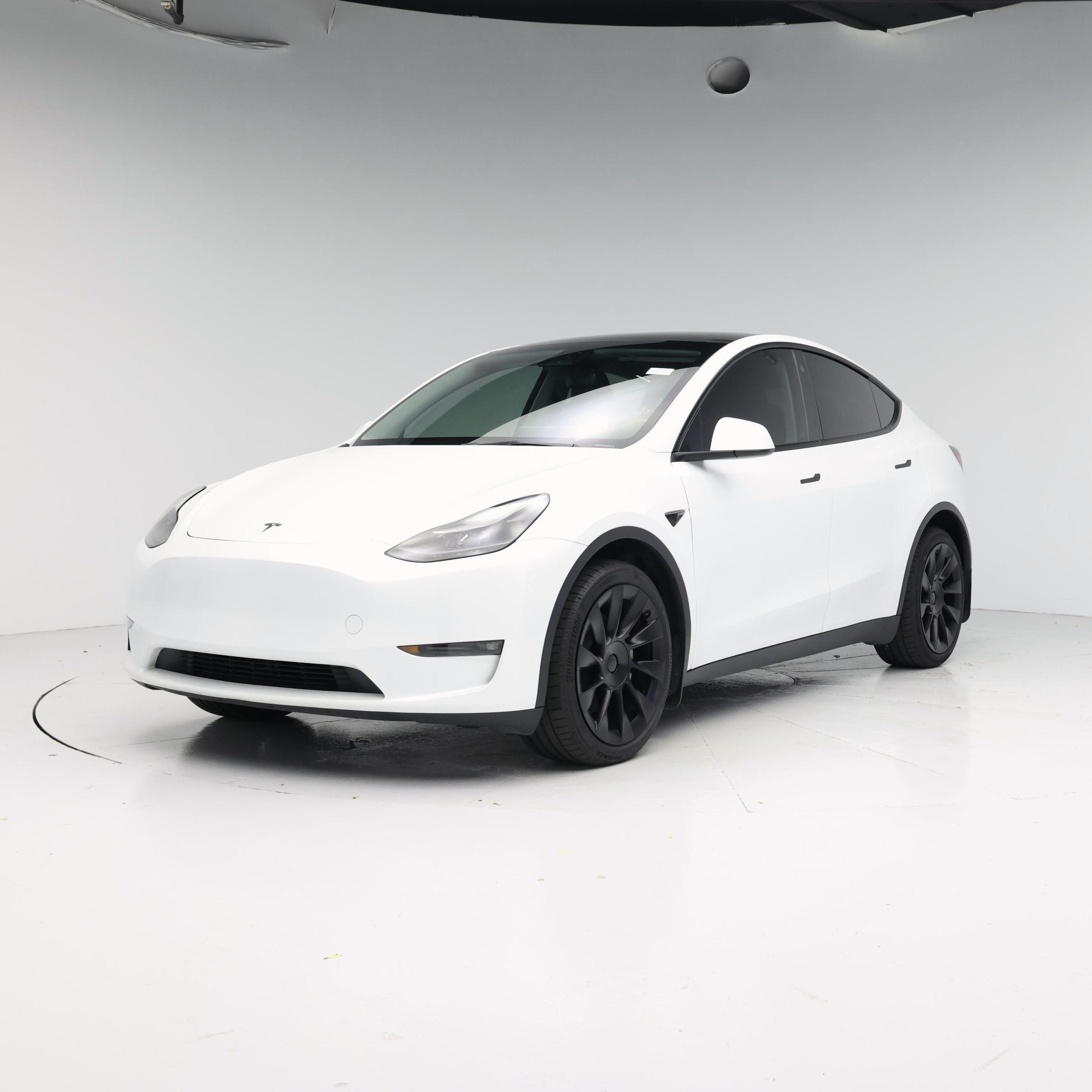 Thumbnail: 2023 Tesla Model Y - 4