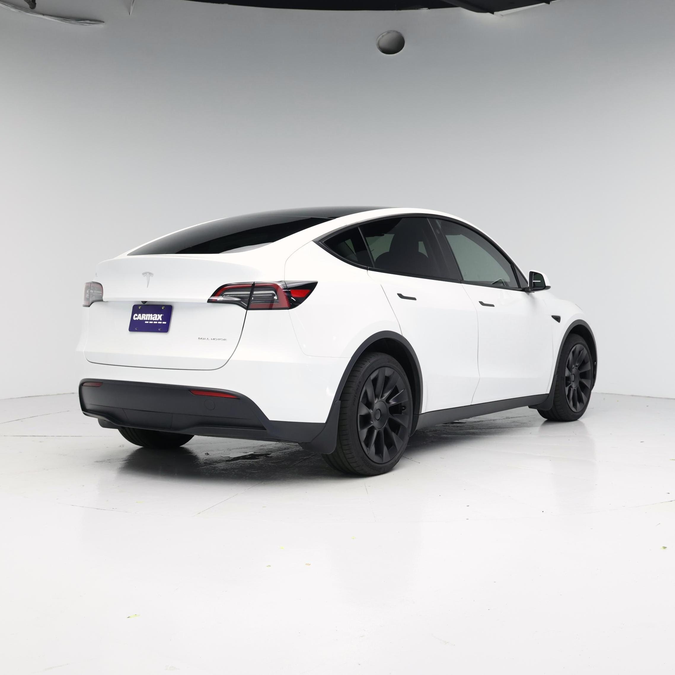 Thumbnail: 2023 Tesla Model Y - 8