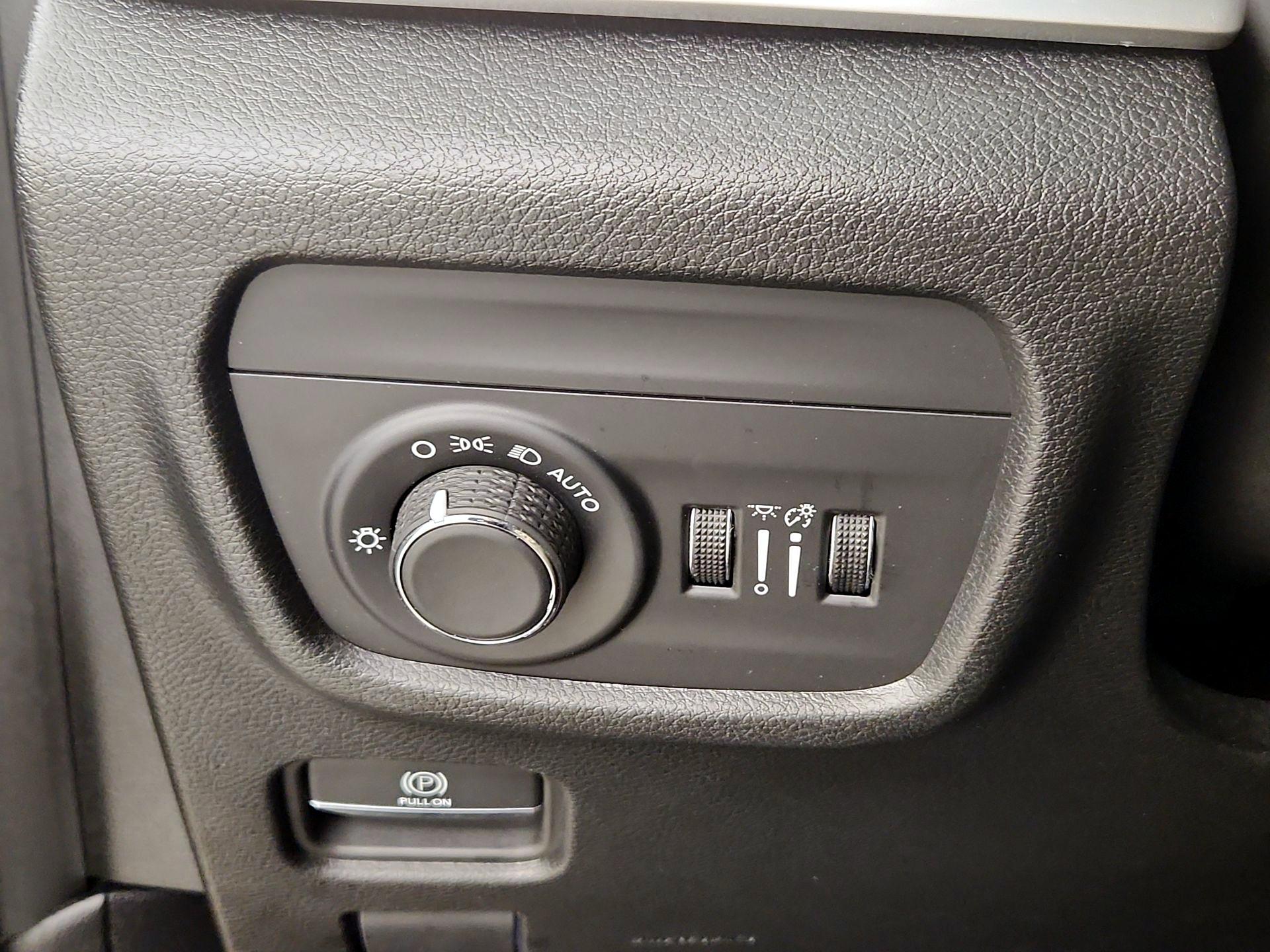 Thumbnail: 2023 Jeep Grand Cherokee - 13