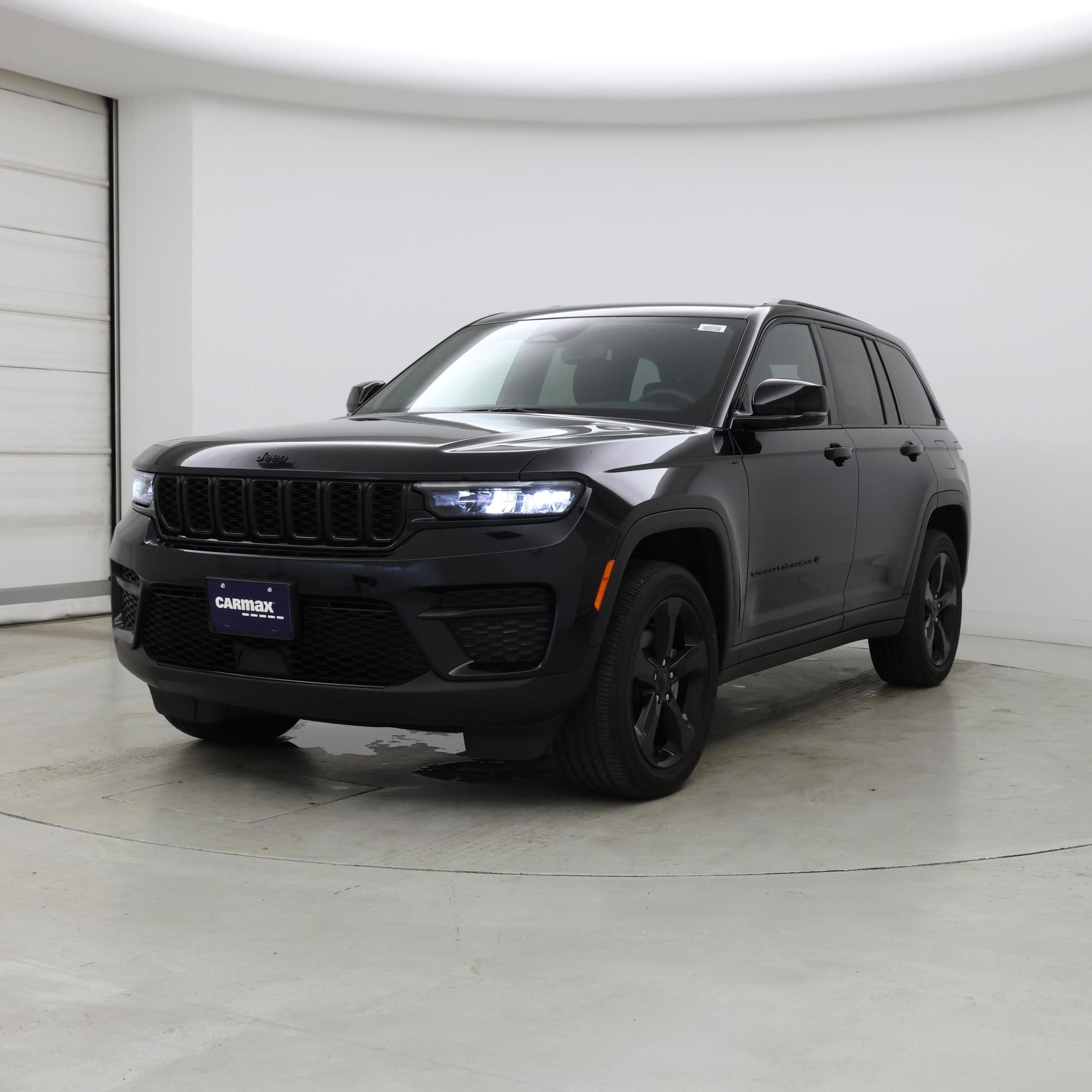 Thumbnail: 2023 Jeep Grand Cherokee - 4