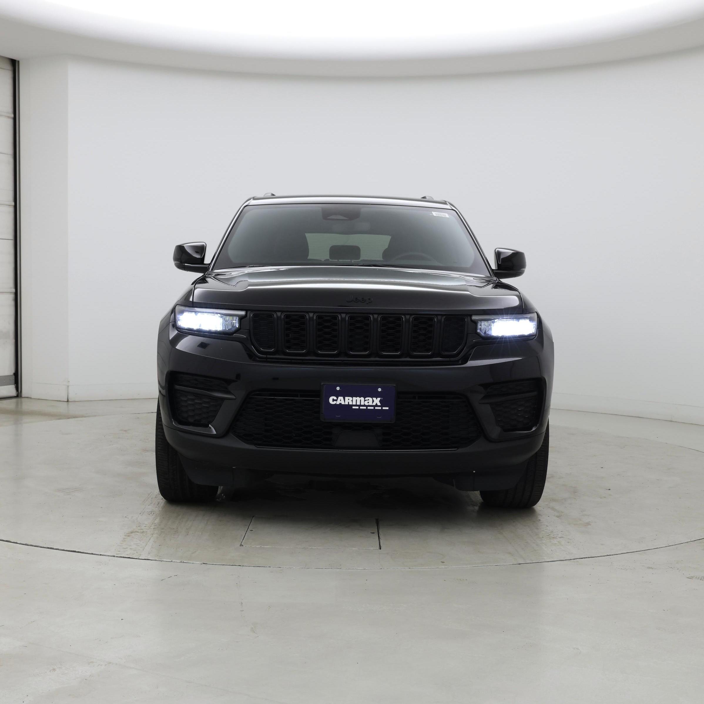 Thumbnail: 2023 Jeep Grand Cherokee - 5