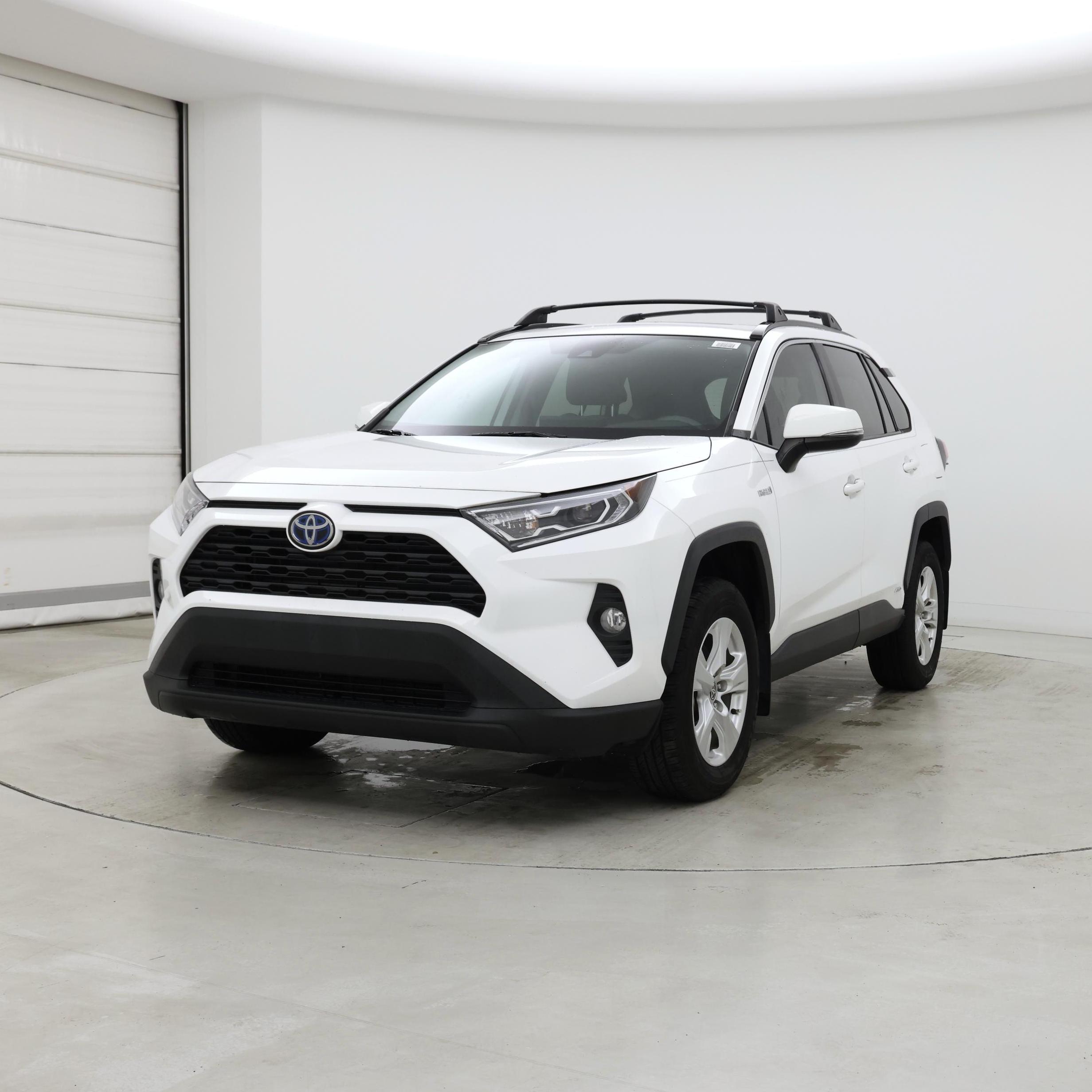 Thumbnail: 2021 Toyota RAV4 - 4