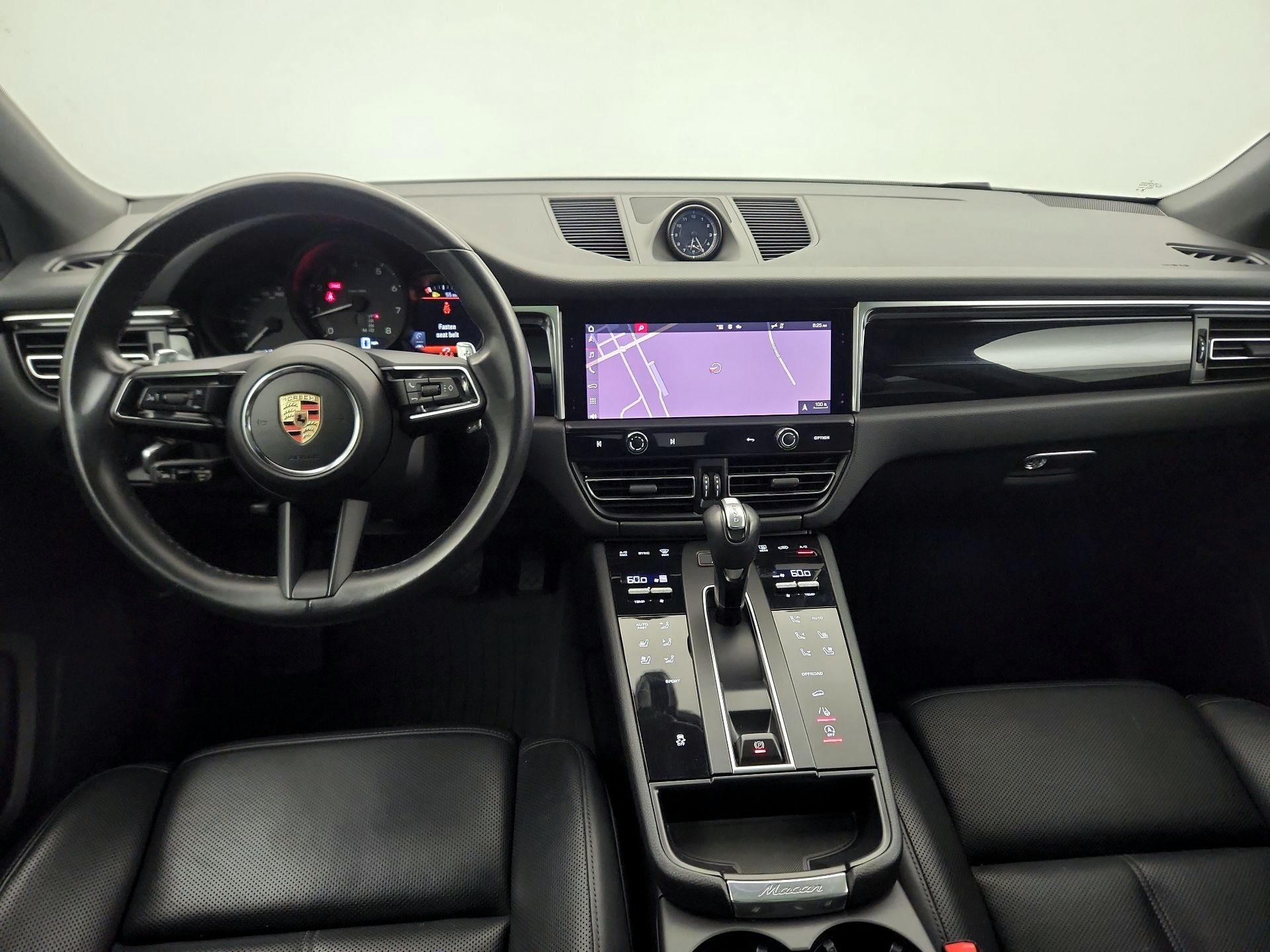 Thumbnail: 2023 Porsche Macan - 9