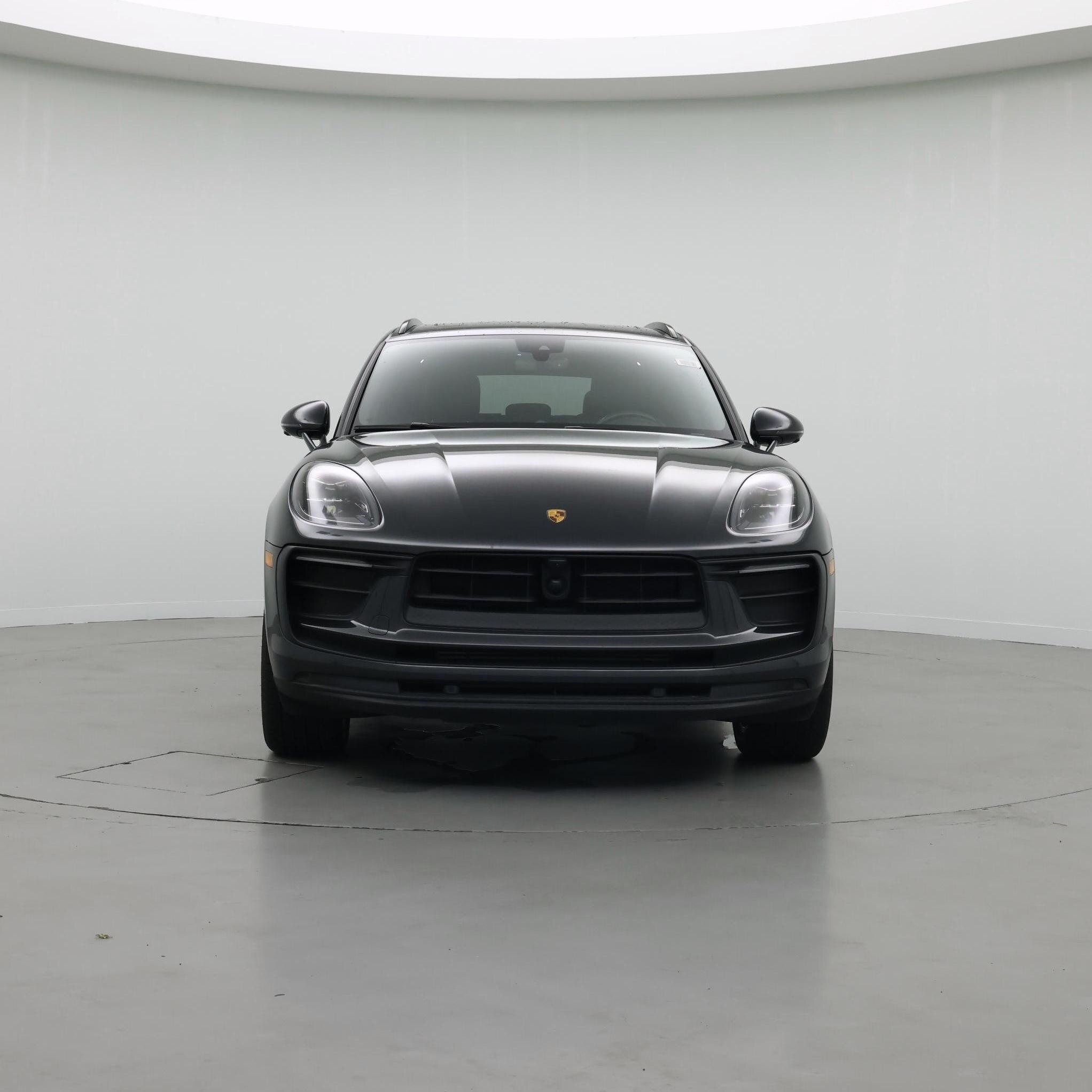 Thumbnail: 2023 Porsche Macan - 5