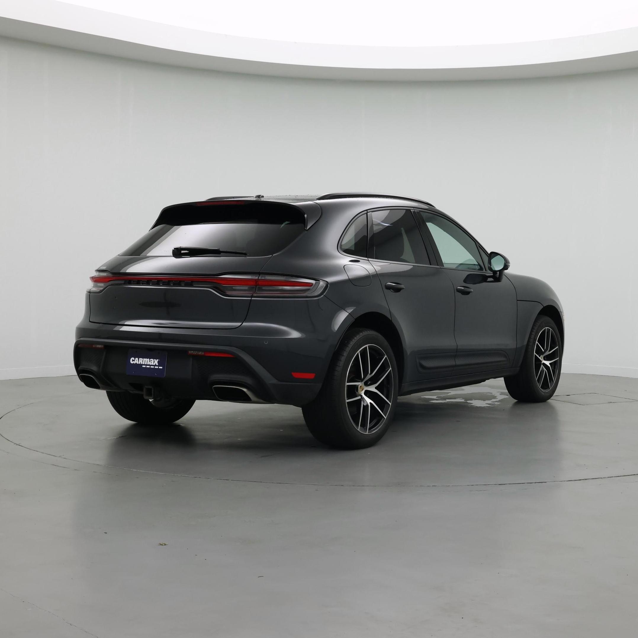 Thumbnail: 2023 Porsche Macan - 8