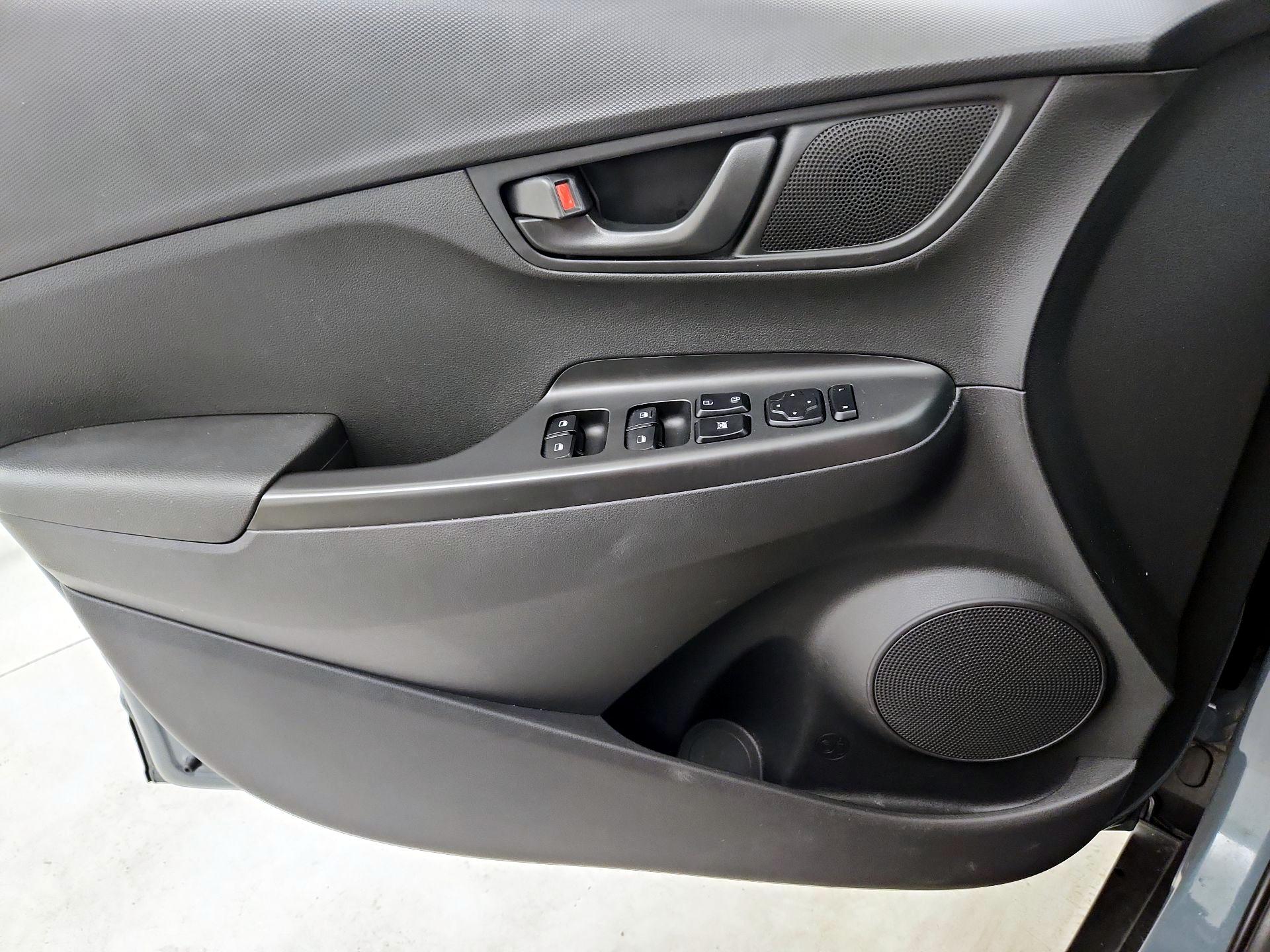 Thumbnail: 2022 Hyundai Kona - 12