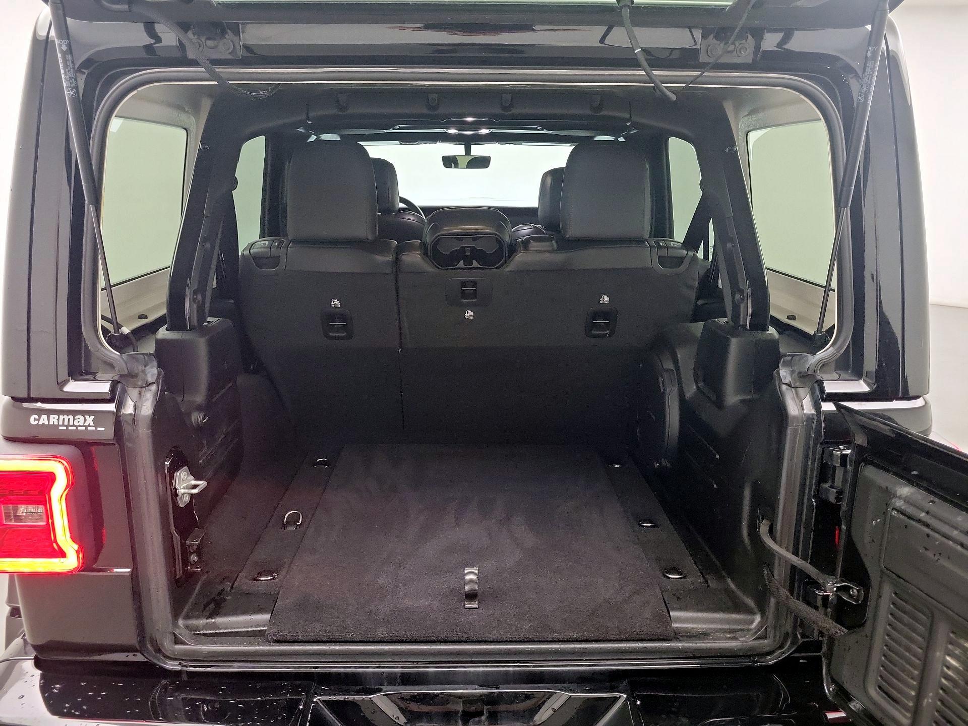 Thumbnail: 2023 Jeep Wrangler - 19