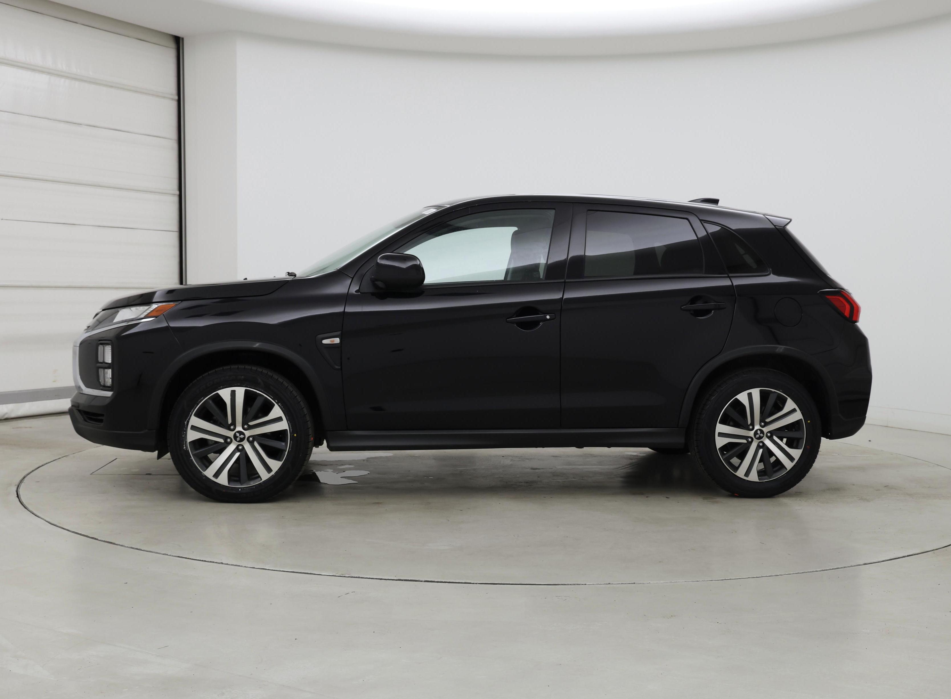 Thumbnail: 2024 Mitsubishi Outlander Sport - 3