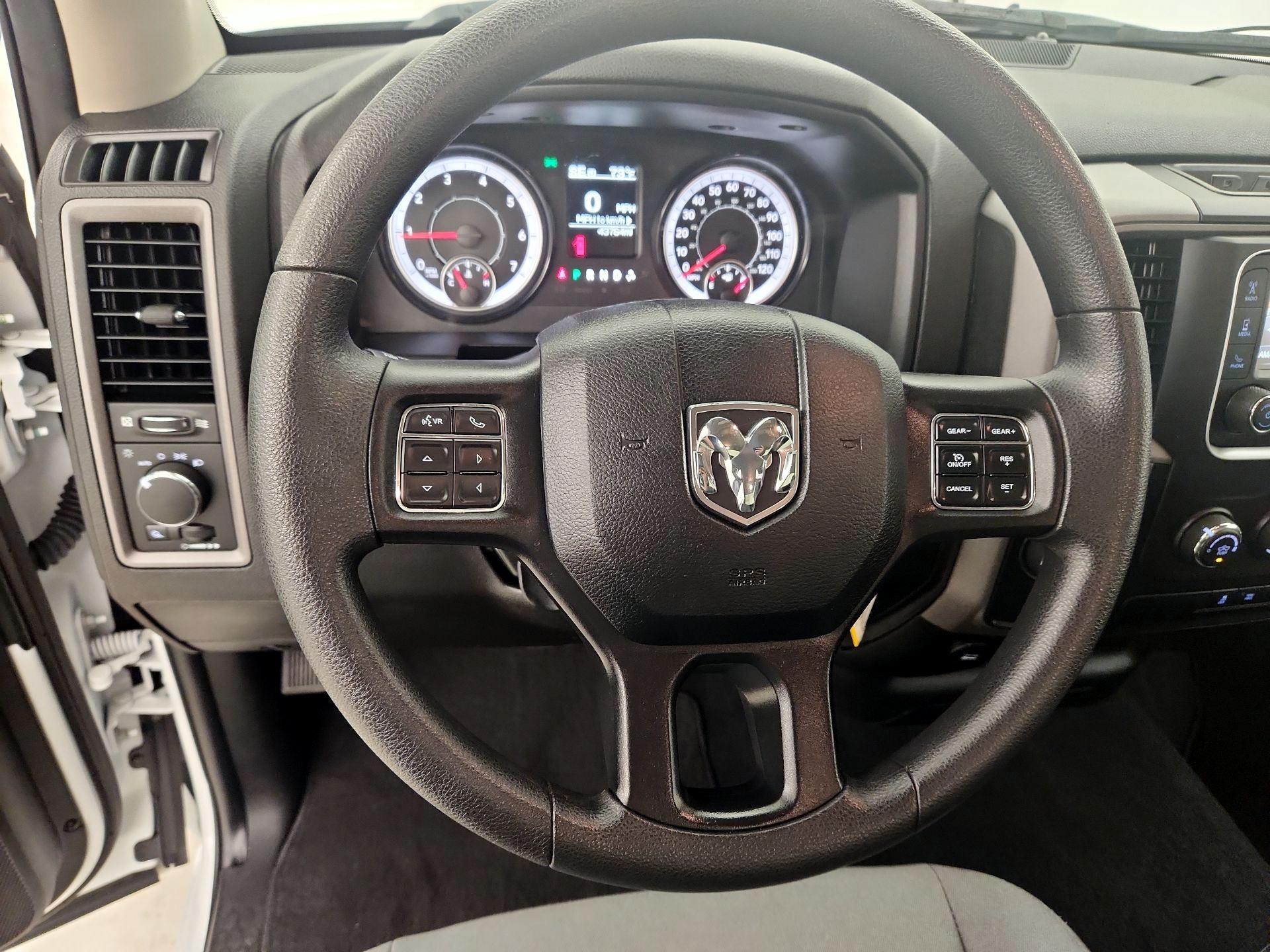 Thumbnail: 2023 RAM 1500 Classic - 10