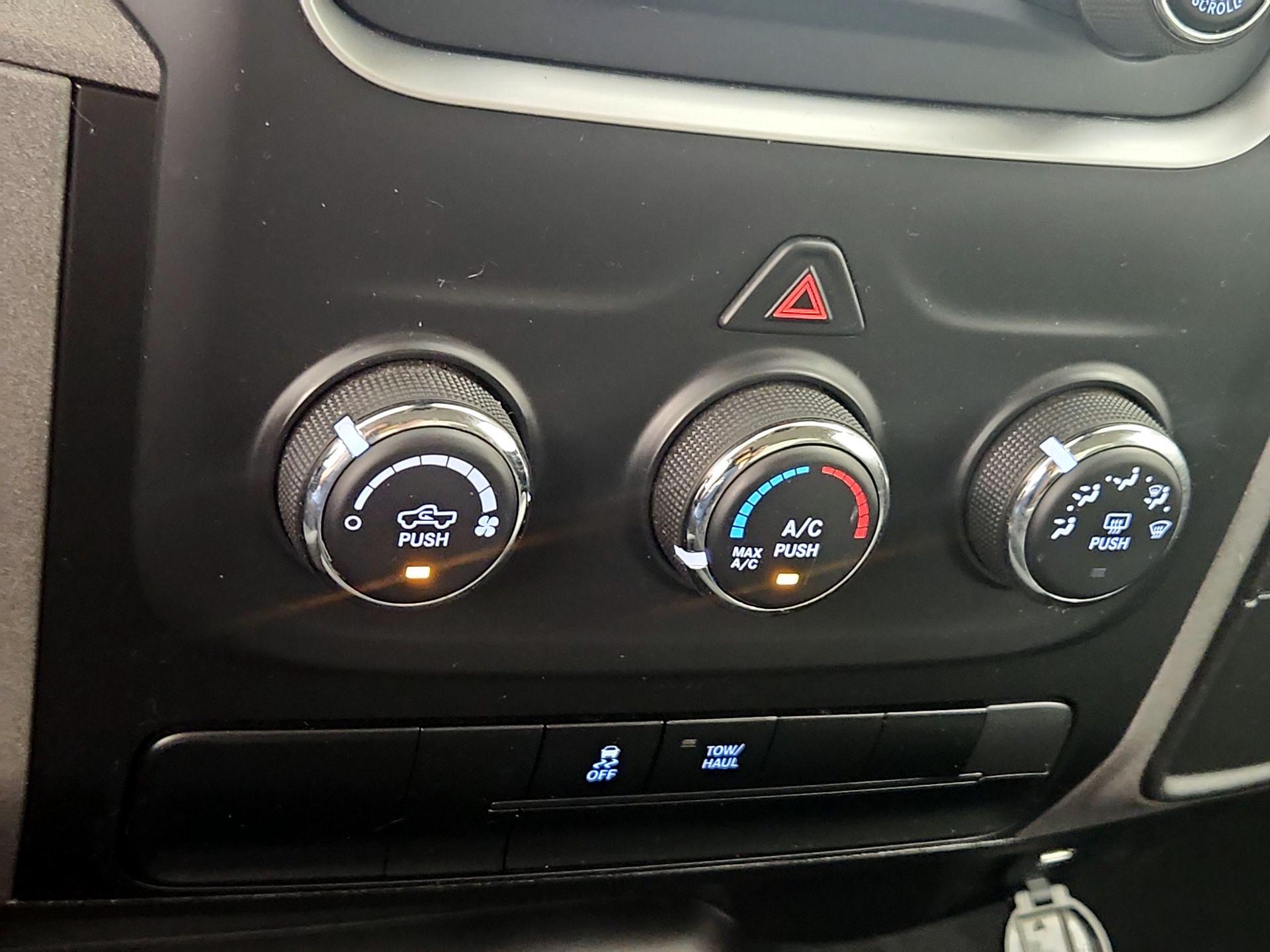 Thumbnail: 2023 RAM 1500 Classic - 16