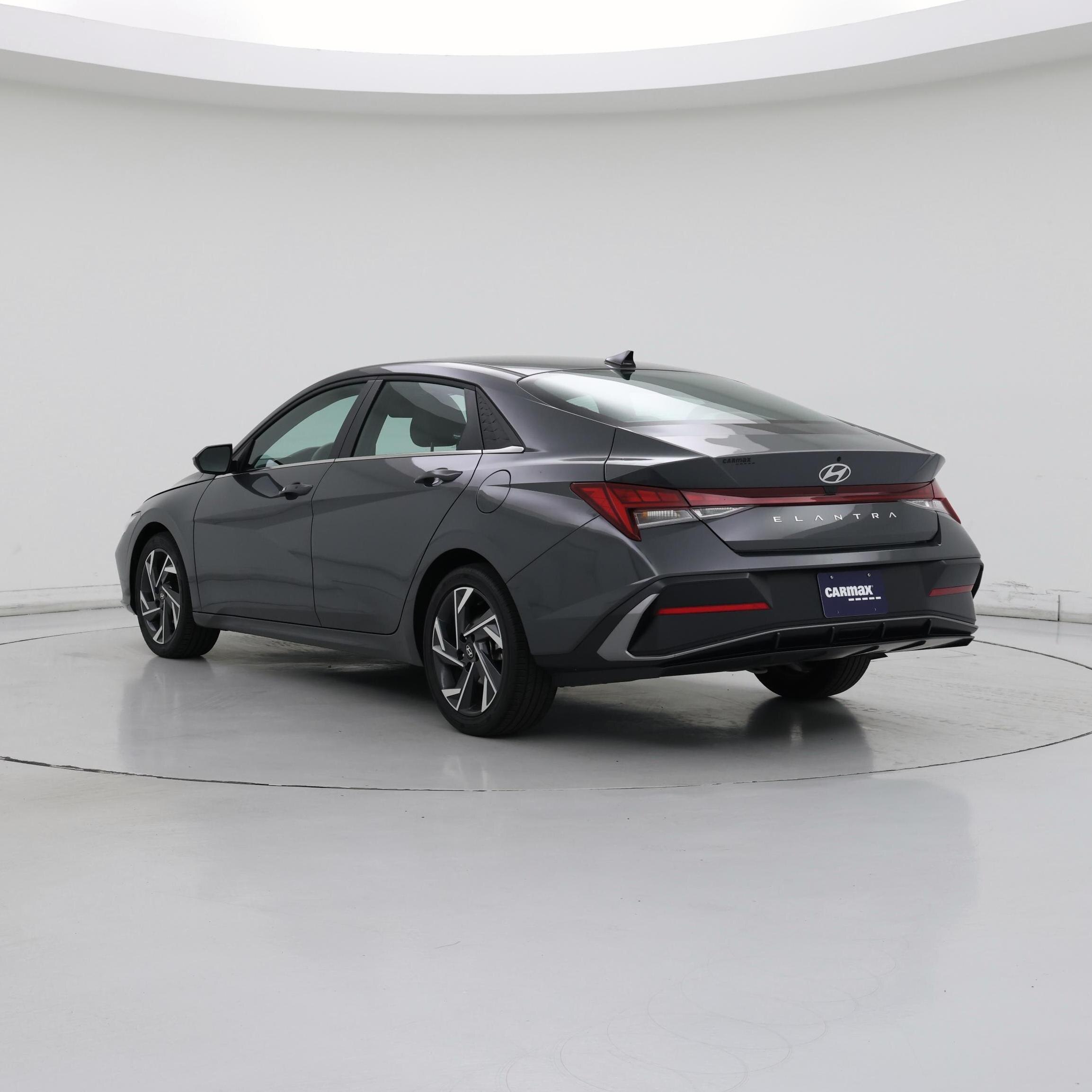 Thumbnail: 2025 Hyundai Elantra - 2