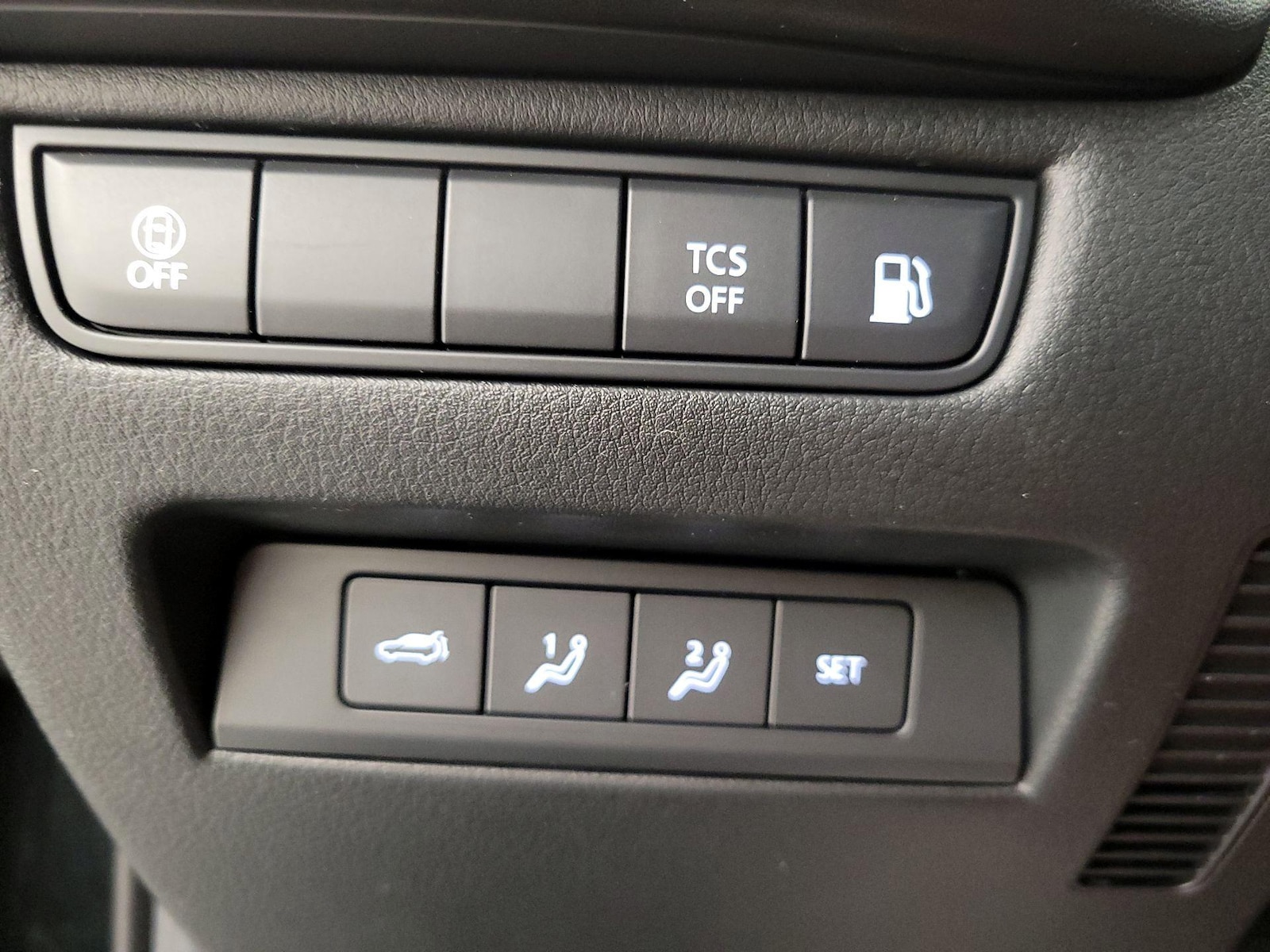 2025 Mazda CX-50 Premium Plus - Photo 14