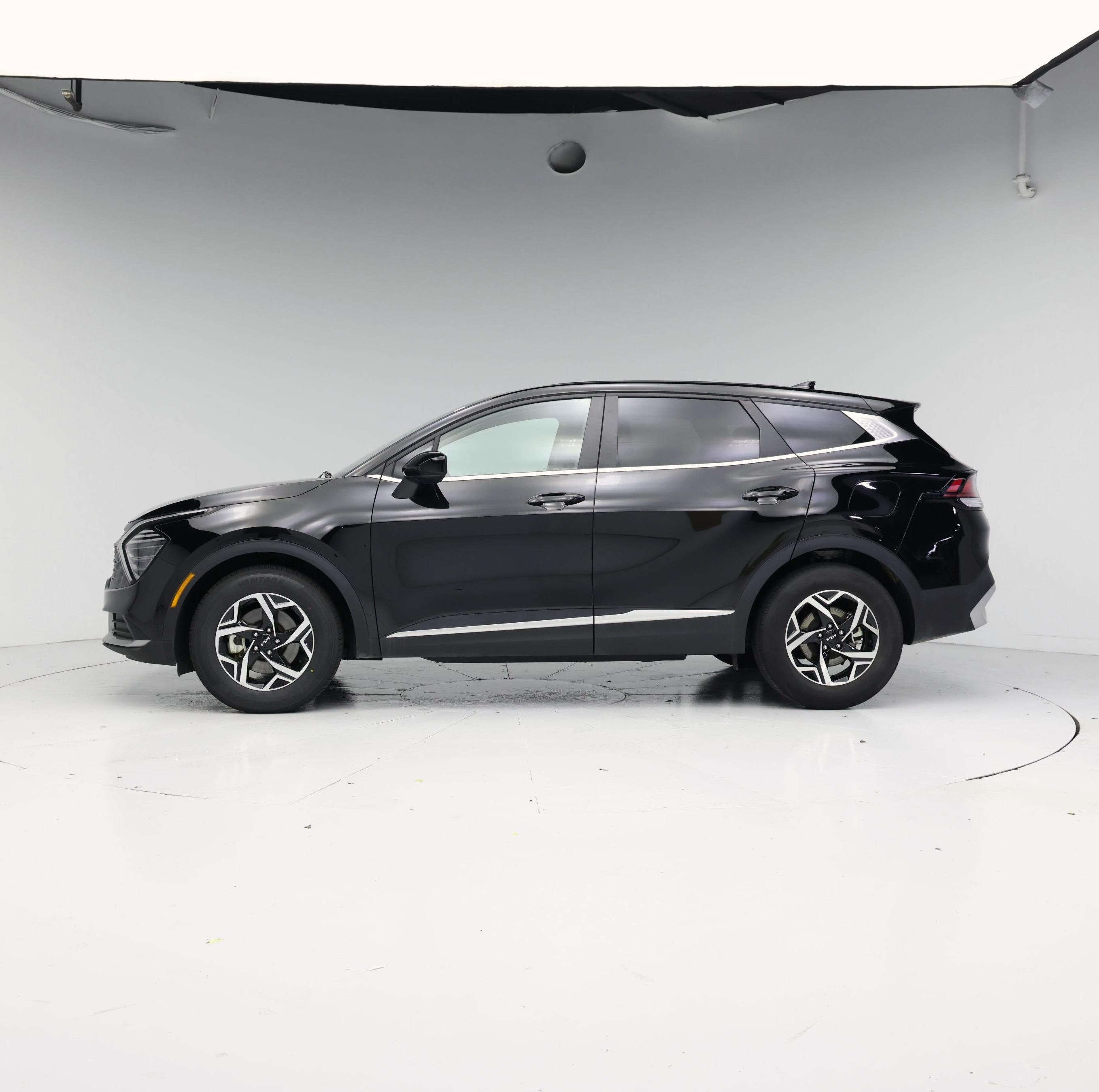 Thumbnail: 2025 Kia Sportage - 3