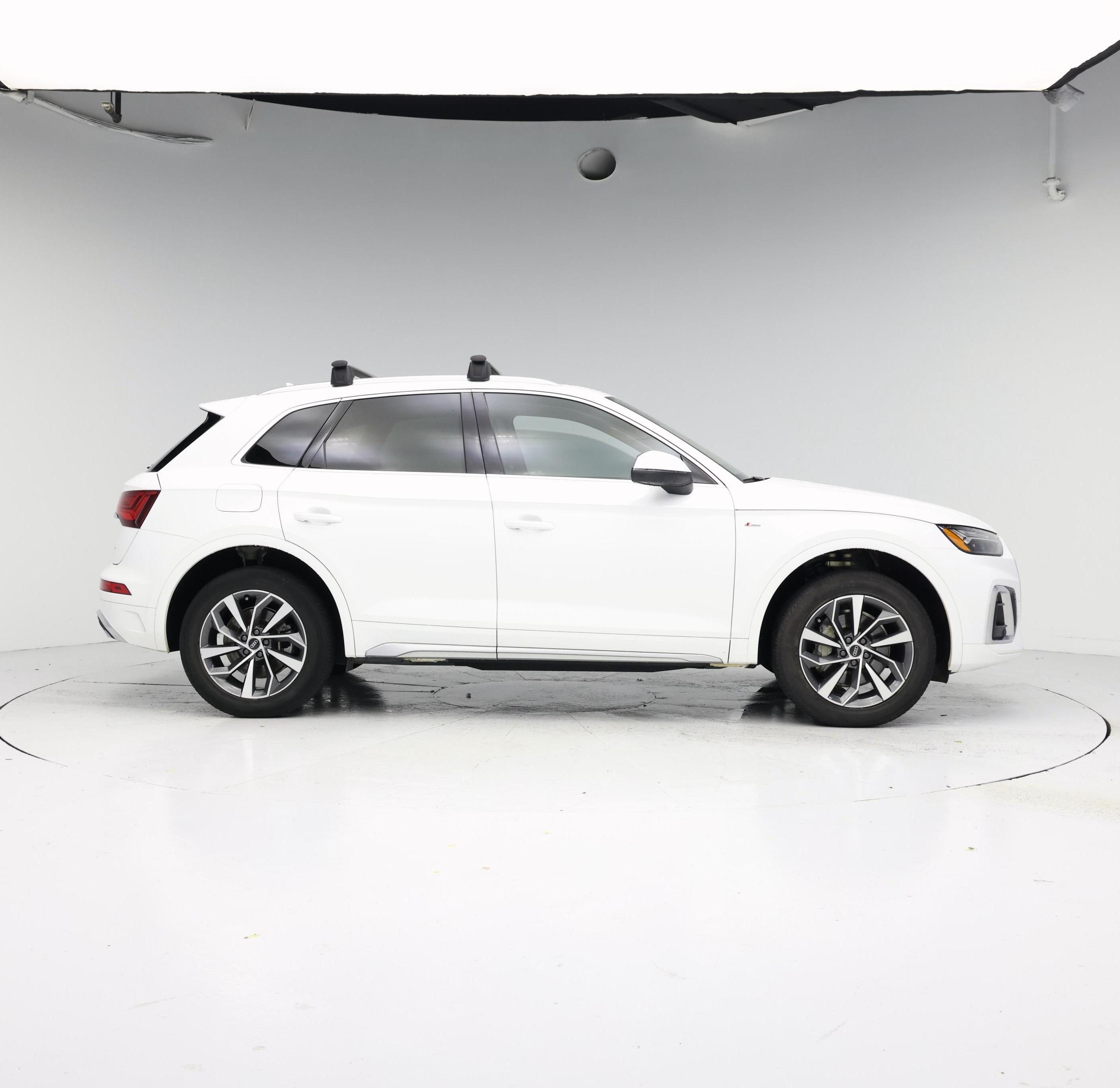 Thumbnail: 2023 Audi Q5 - 7