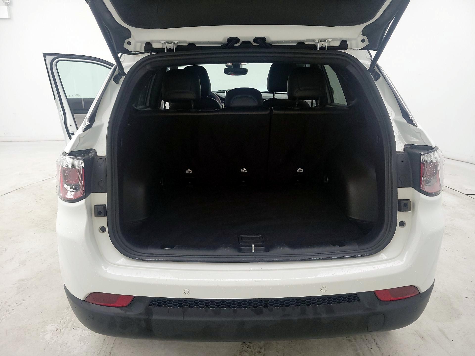 Thumbnail: 2025 Jeep Compass - 19