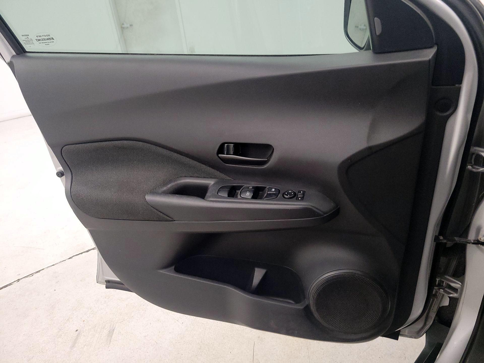 Thumbnail: 2020 Nissan Kicks - 12