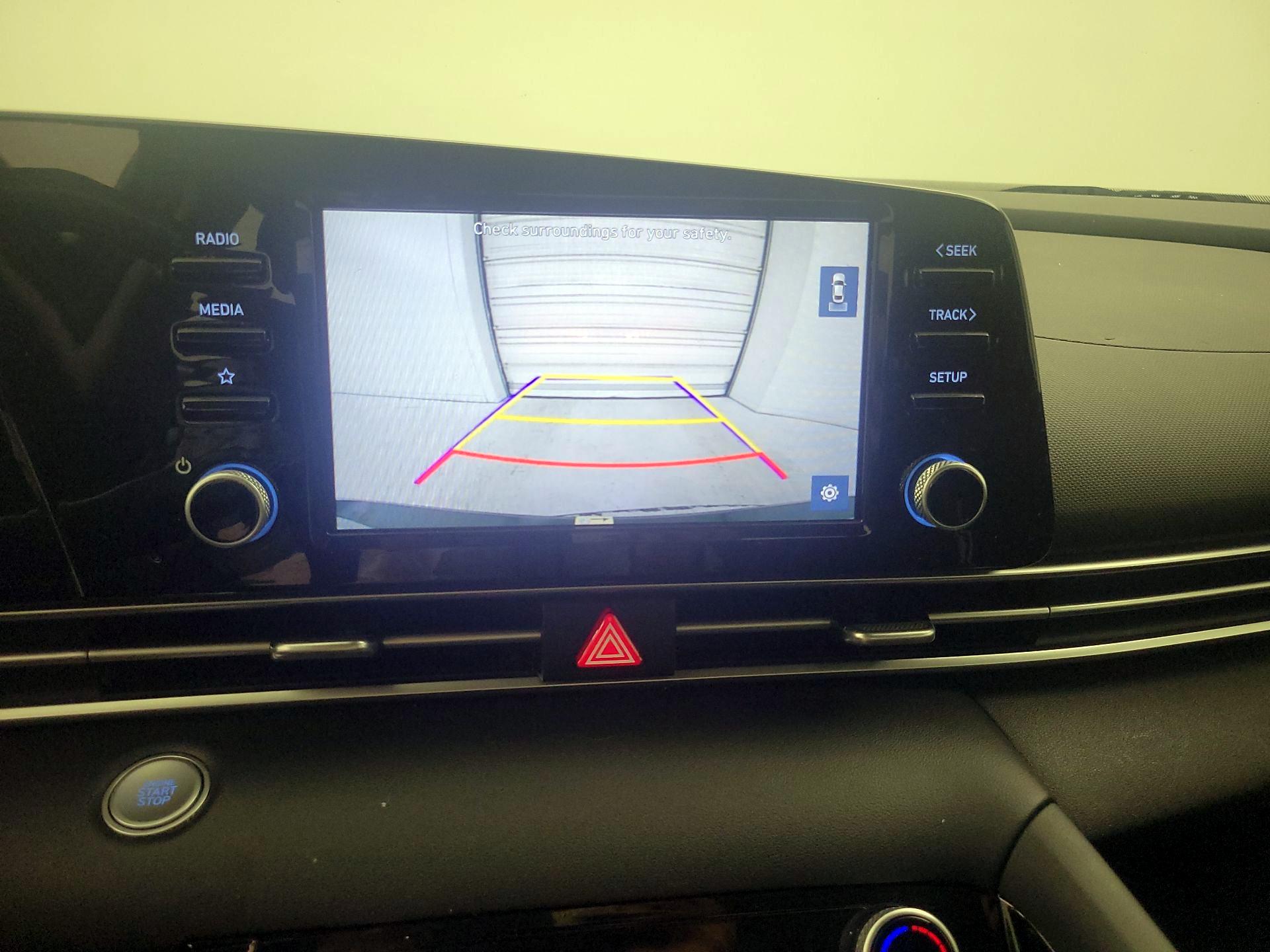 Thumbnail: 2022 Hyundai Elantra - 15