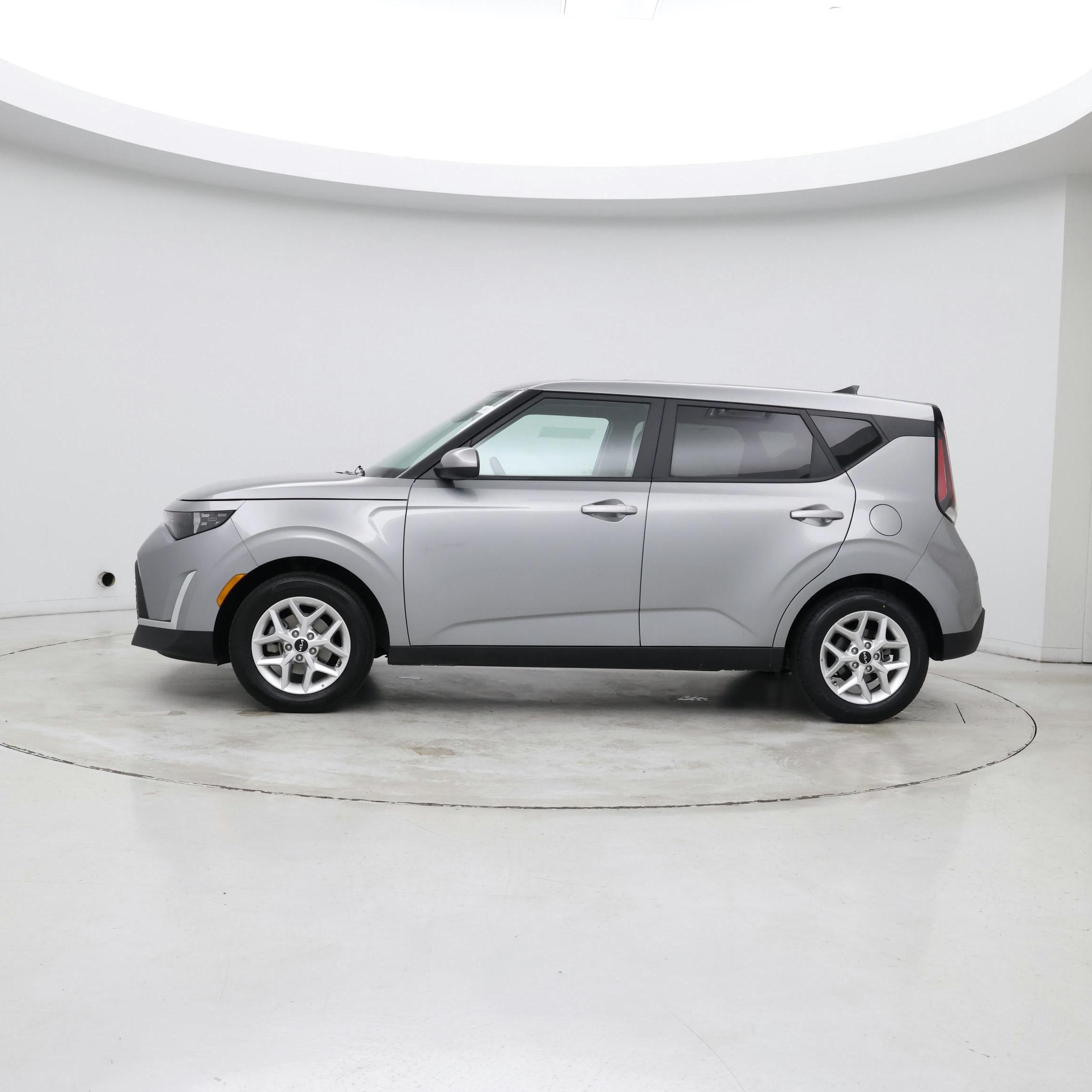 Thumbnail: 2025 Kia Soul - 2