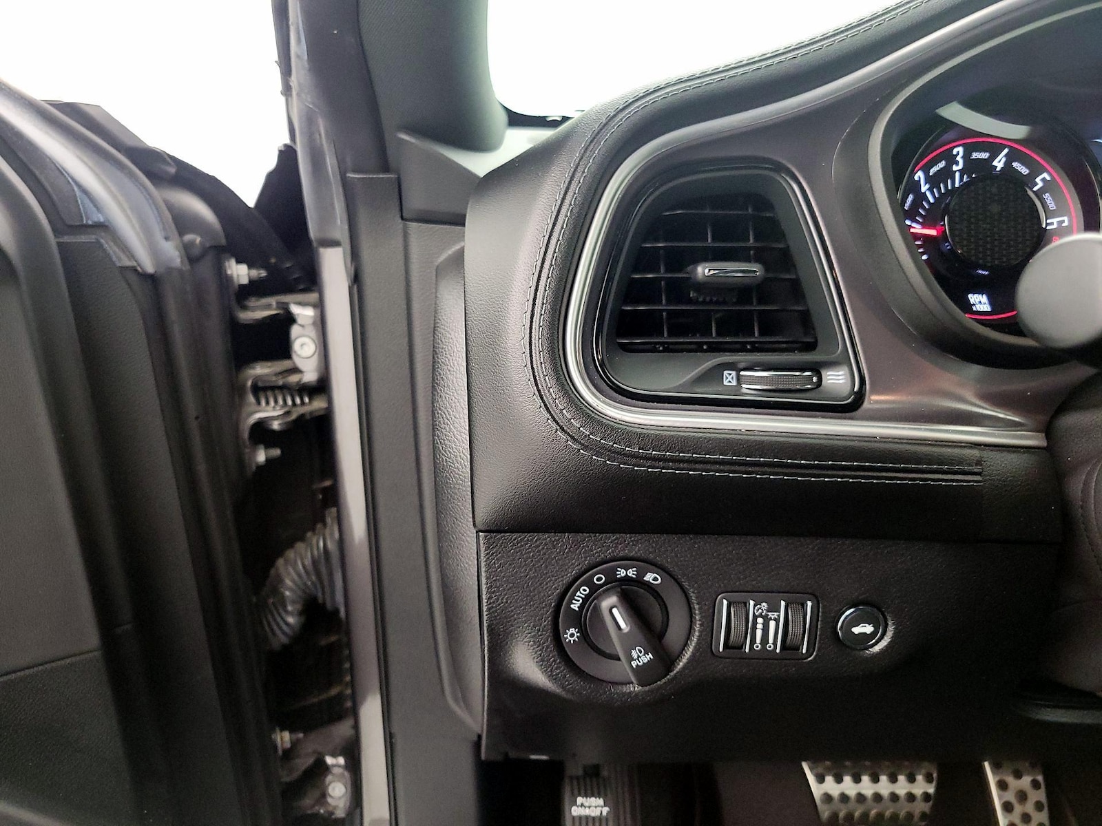 2021 Dodge Challenger GT - Photo 14
