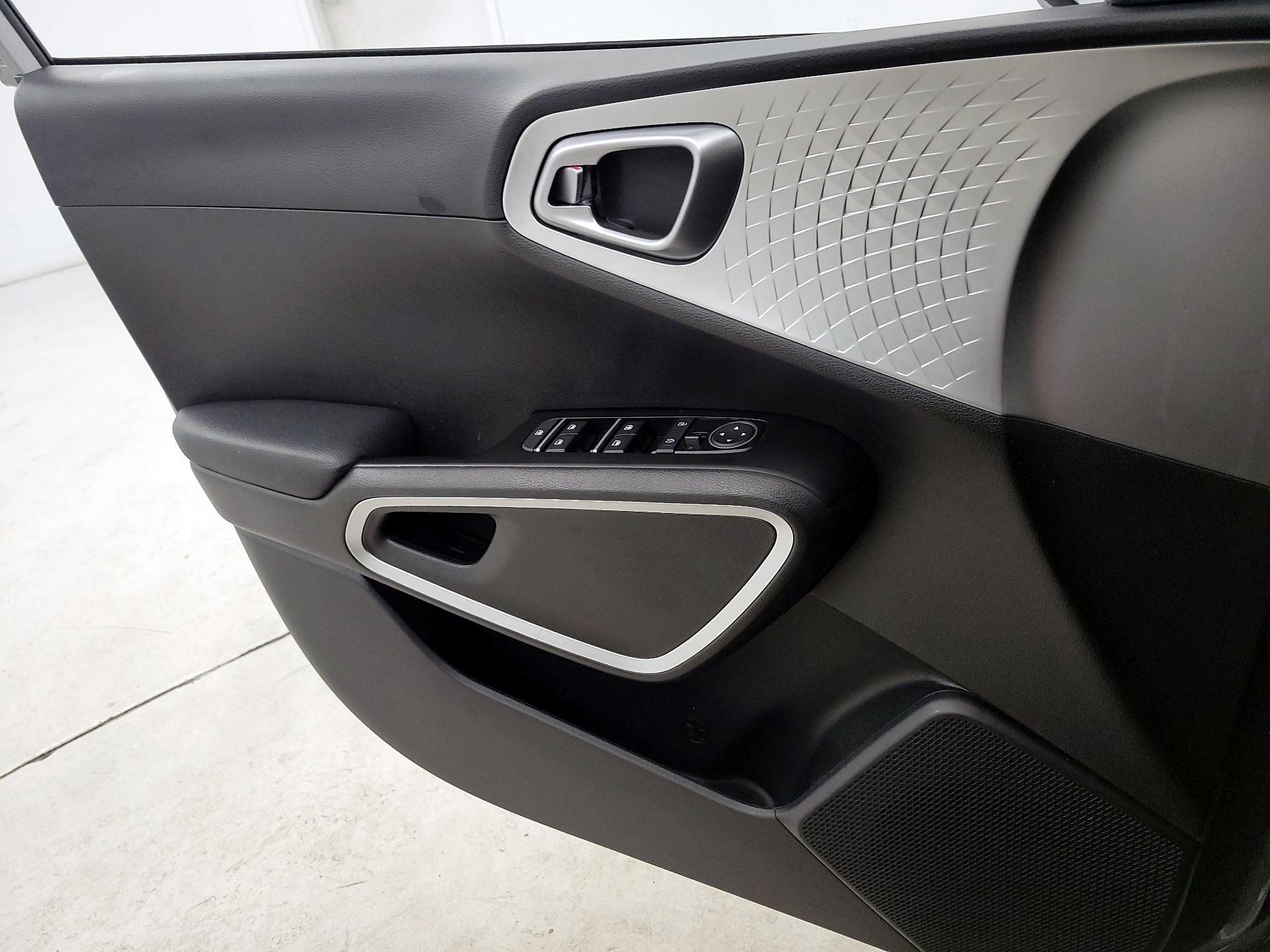Thumbnail: 2025 Kia Soul - 12