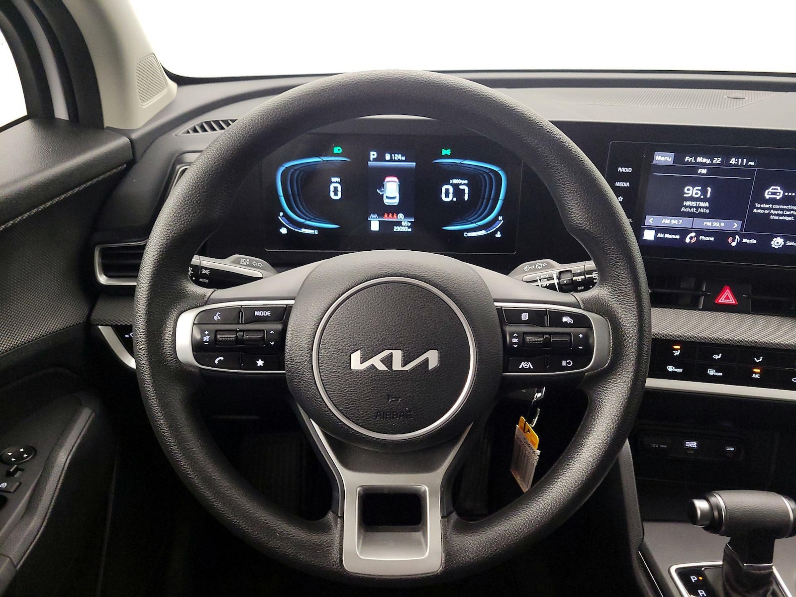 2025 Kia Sportage LX - Photo 11
