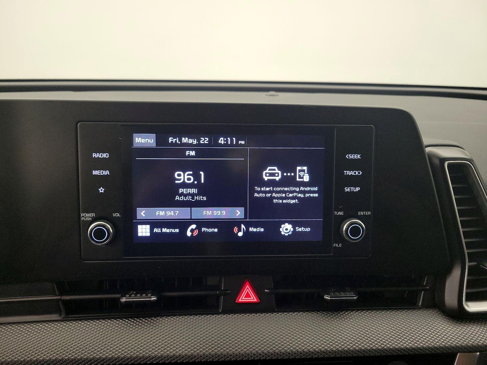 2025 Kia Sportage LX - Photo 16