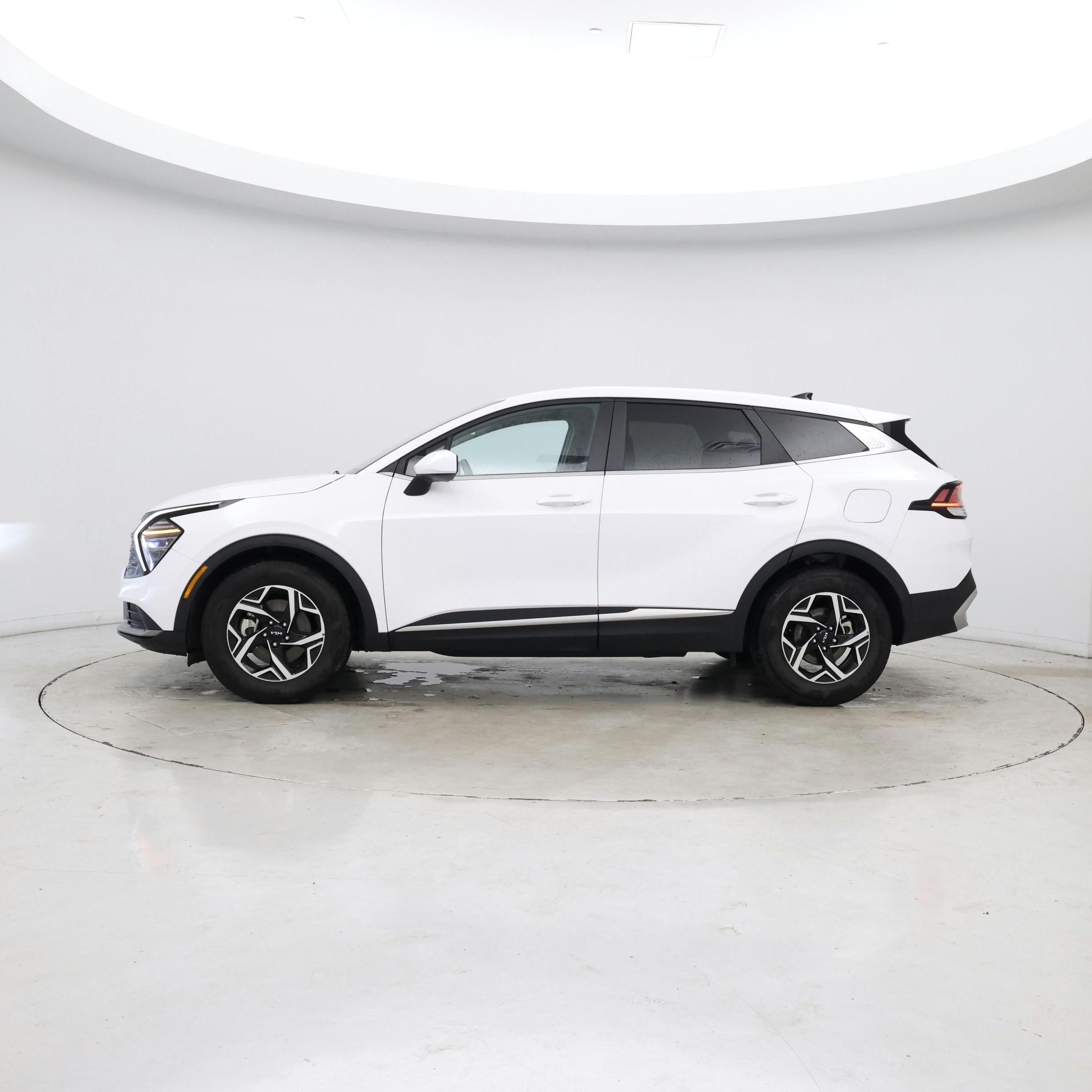 Thumbnail: 2025 Kia Sportage - 3