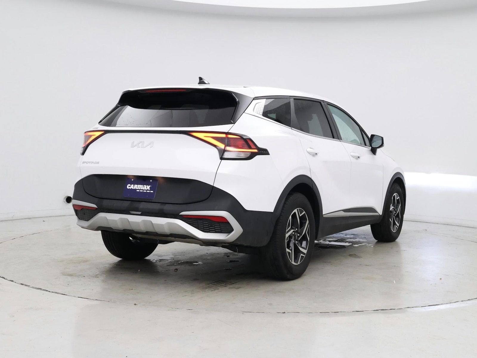 2025 Kia Sportage LX - Photo 9