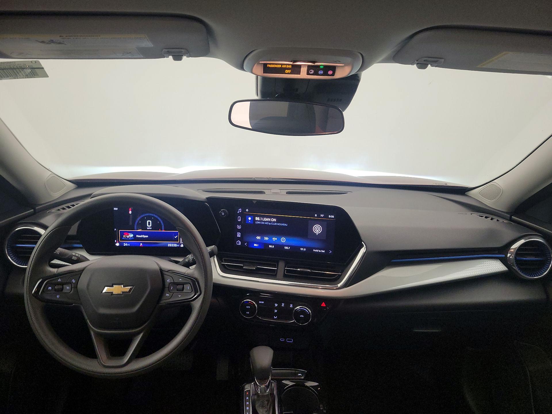 Thumbnail: 2025 Chevrolet Trax - 9