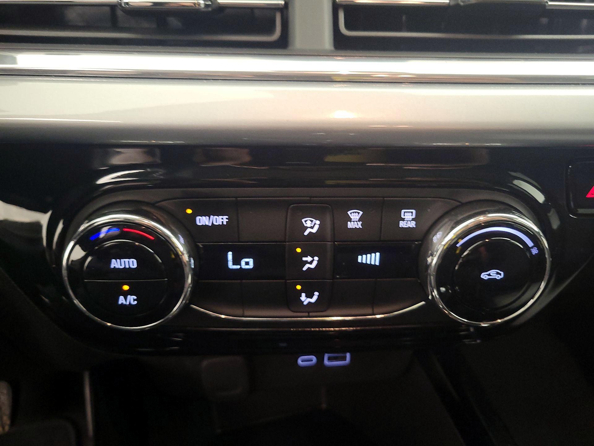 Thumbnail: 2025 Chevrolet Trax - 16