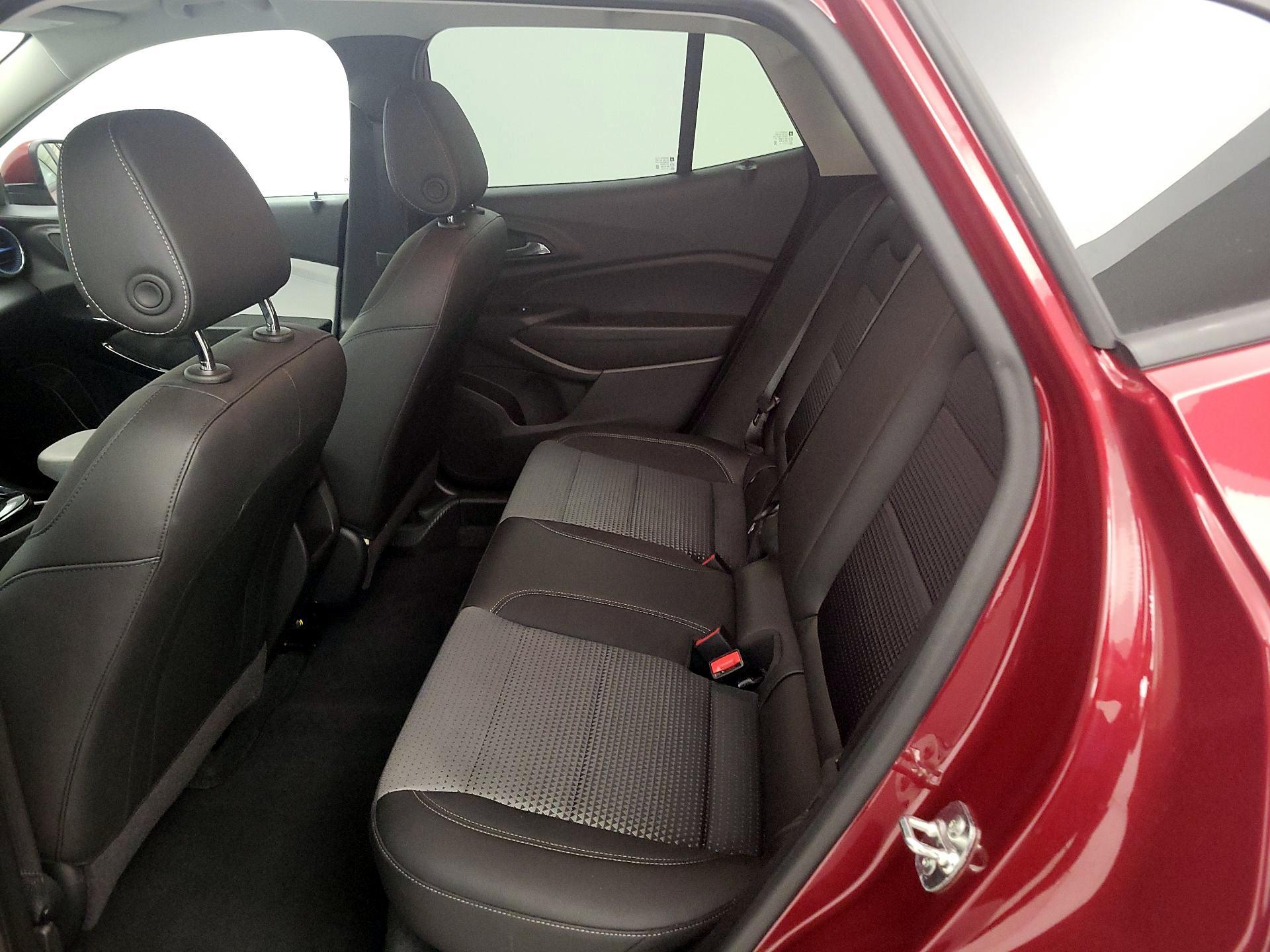 Thumbnail: 2025 Chevrolet Trax - 18
