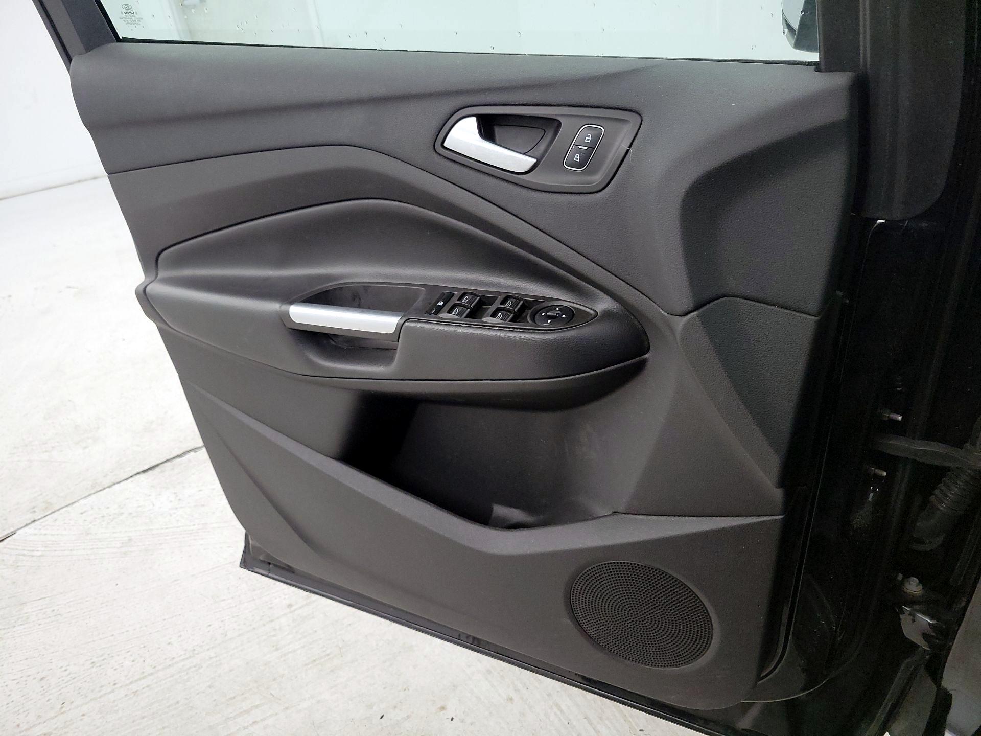 Thumbnail: 2019 Ford Escape - 12