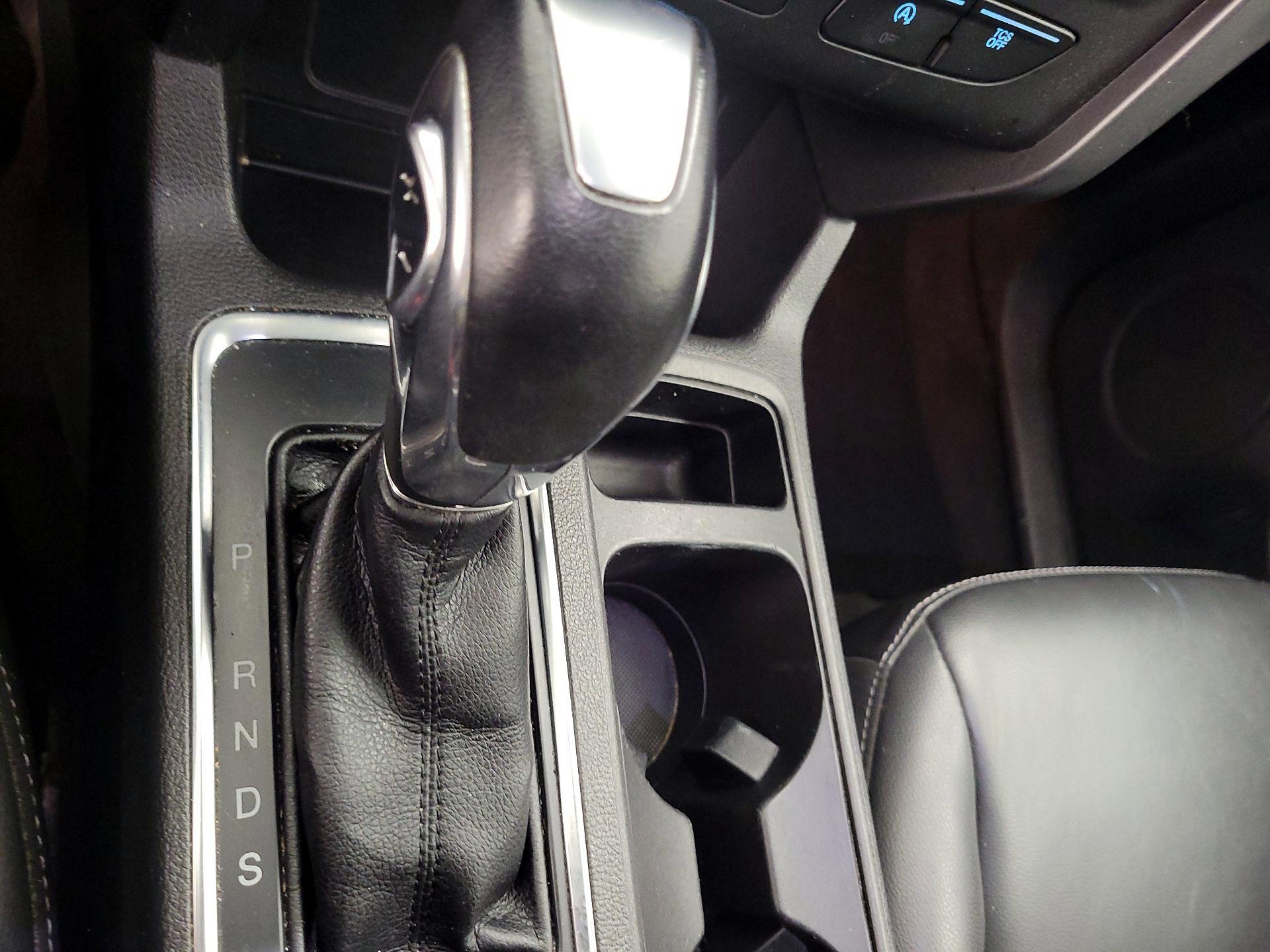 Thumbnail: 2019 Ford Escape - 17