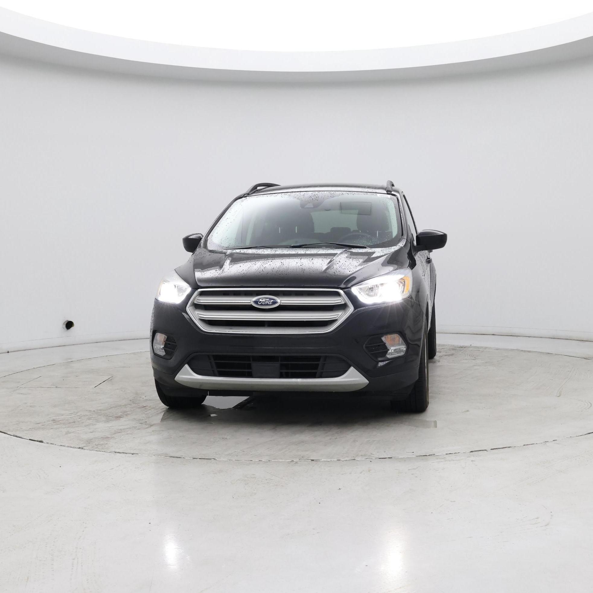 Thumbnail: 2019 Ford Escape - 4