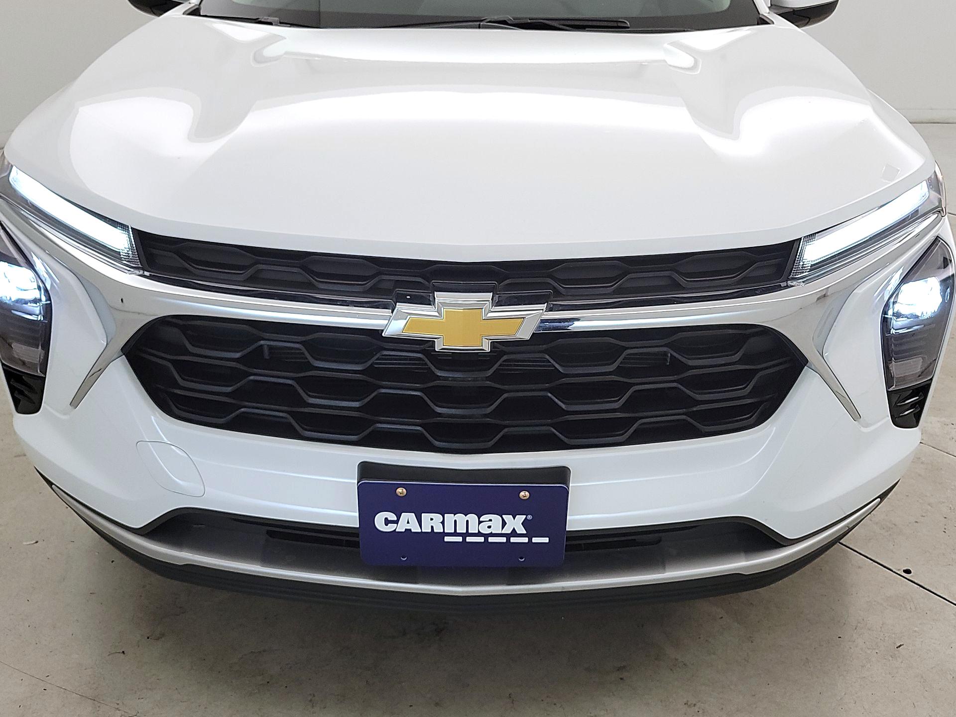 Thumbnail: 2025 Chevrolet Trax - 2