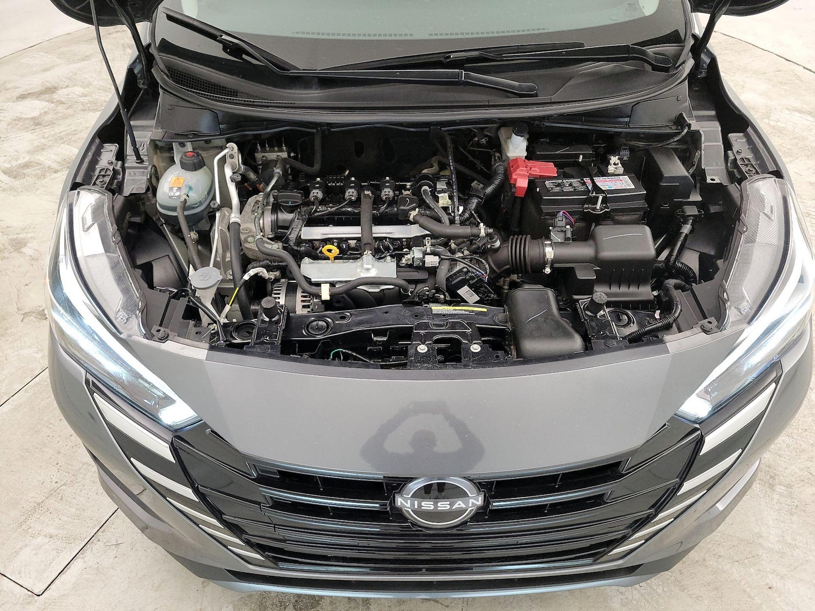 2025 Nissan Versa Sedan SV - Photo 21