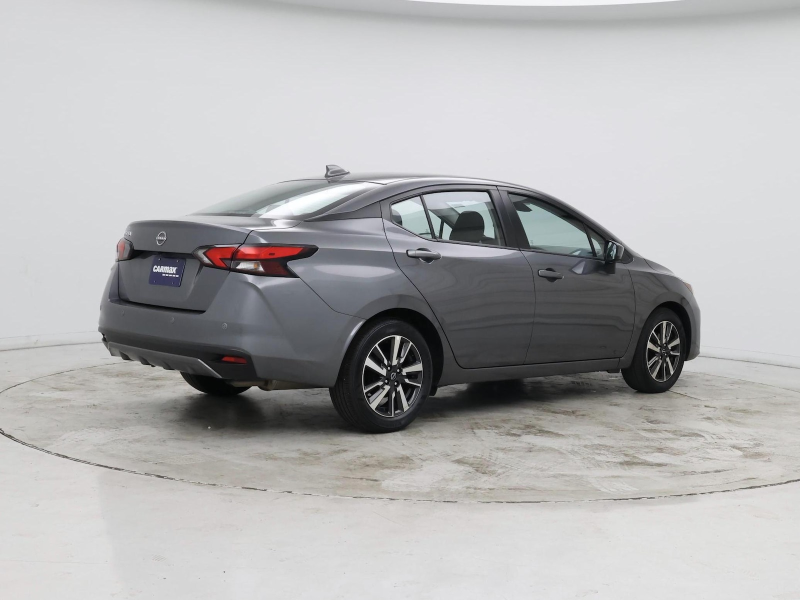 2025 Nissan Versa Sedan SV - Photo 7