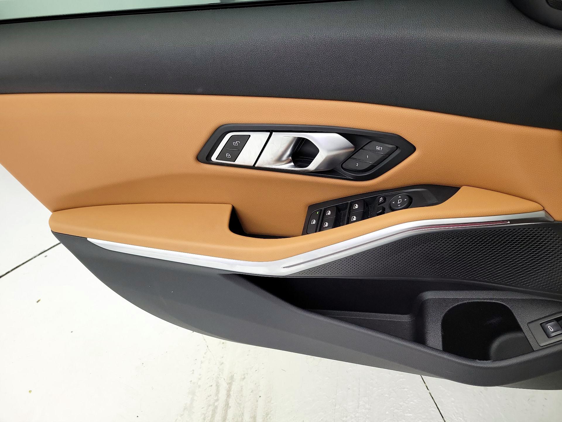 Thumbnail: 2022 BMW 3 Series - 12