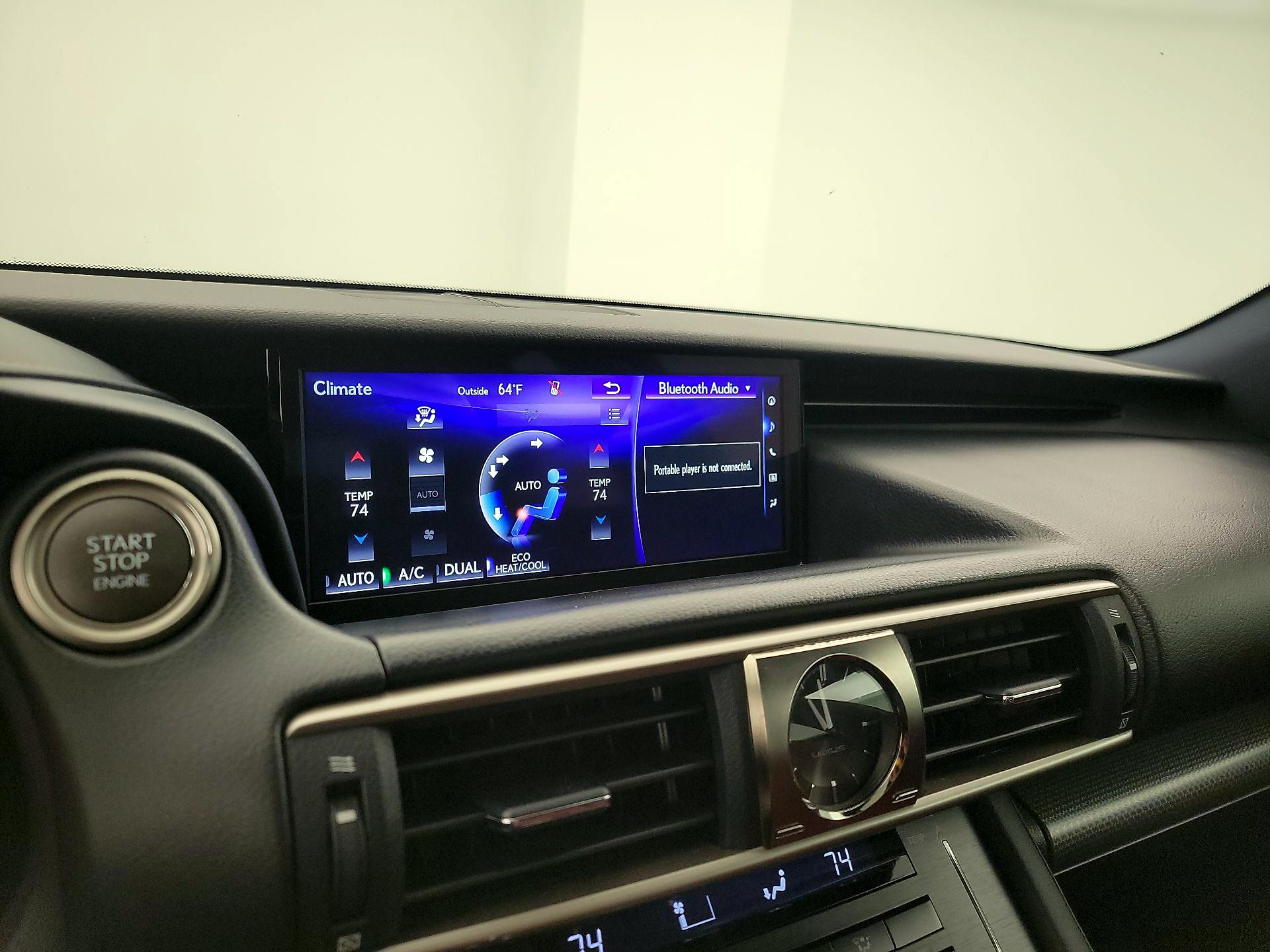 Thumbnail: 2018 Lexus IS - 17