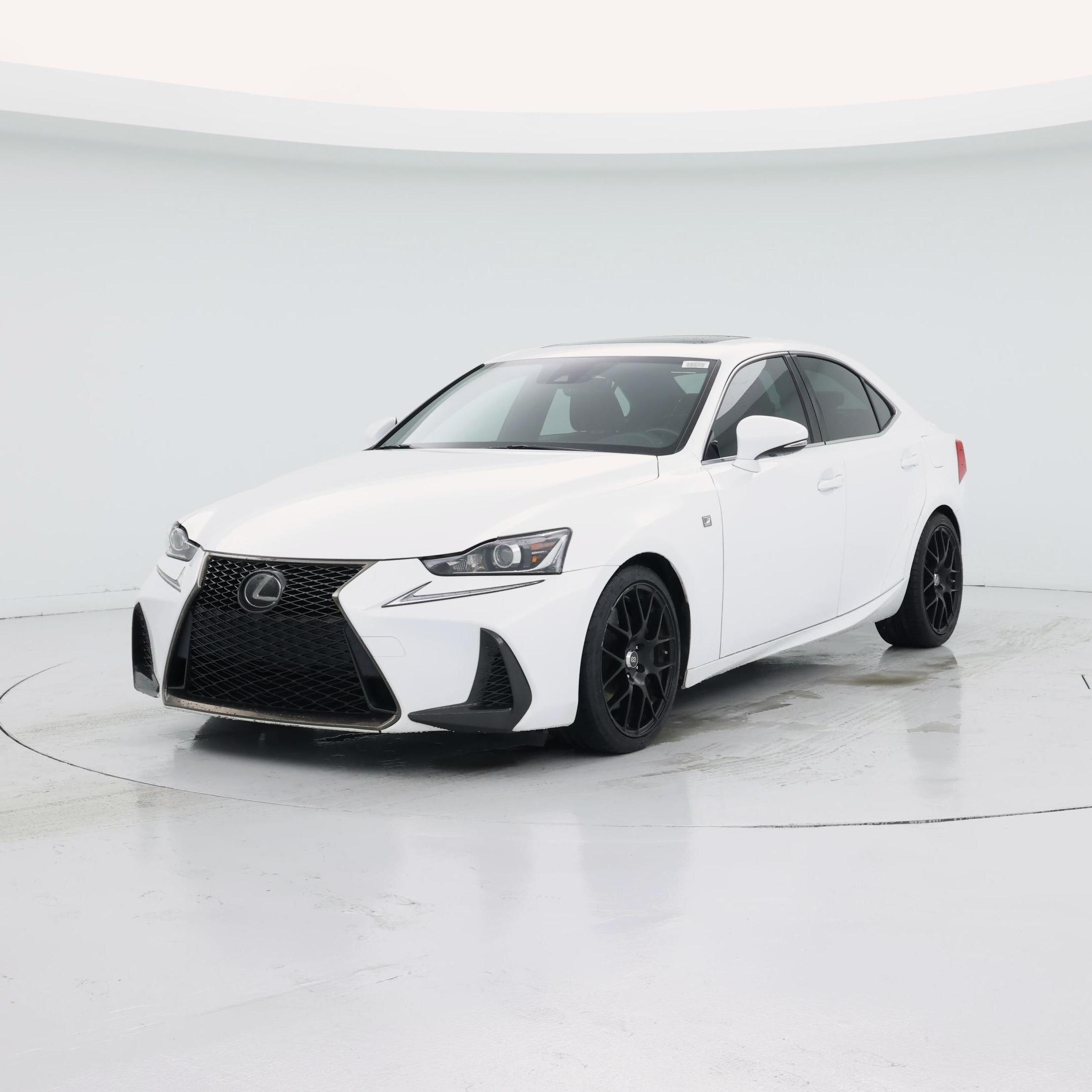 Thumbnail: 2018 Lexus IS - 4