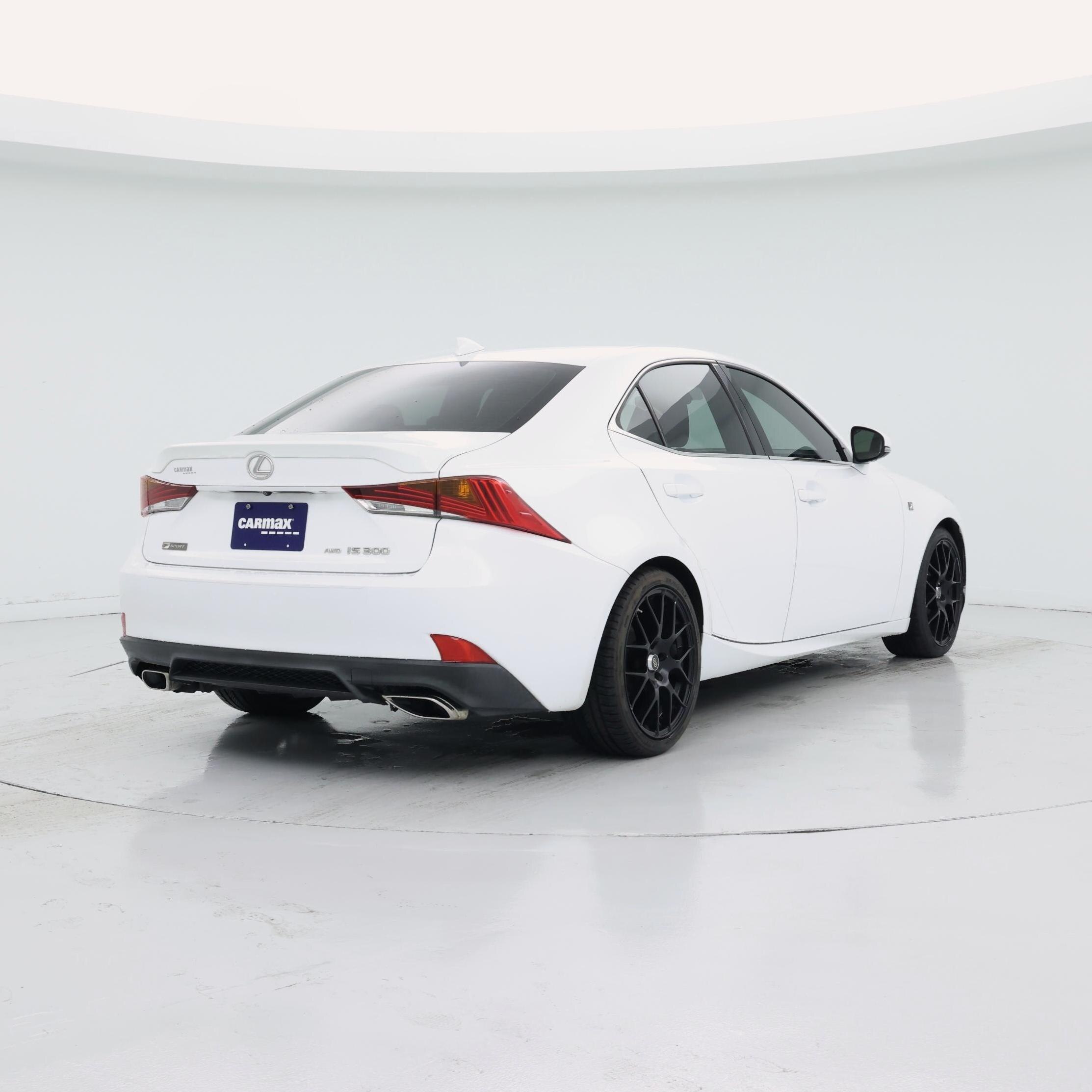 Thumbnail: 2018 Lexus IS - 8