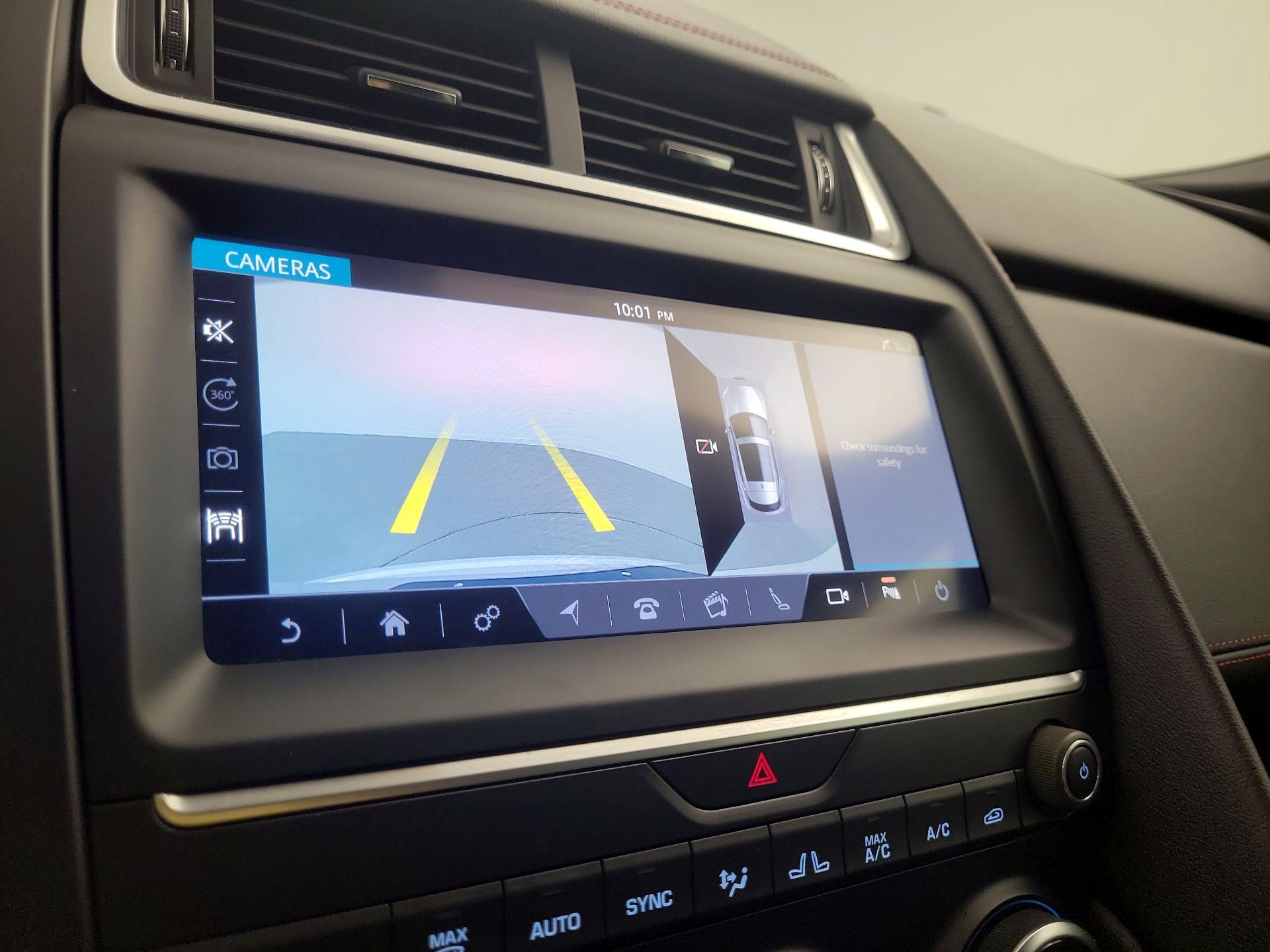 Thumbnail: 2020 Jaguar E-Pace - 15