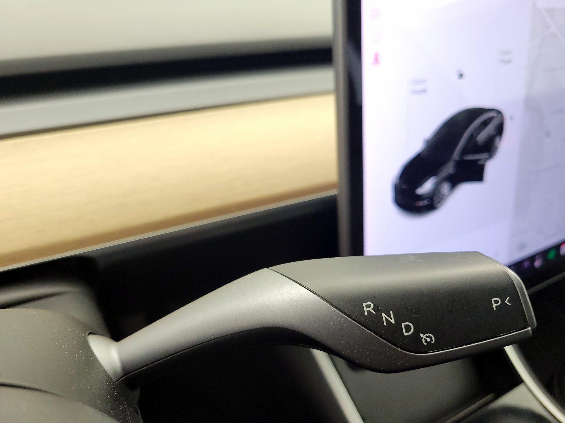 Thumbnail: 2020 Tesla Model 3 - 17
