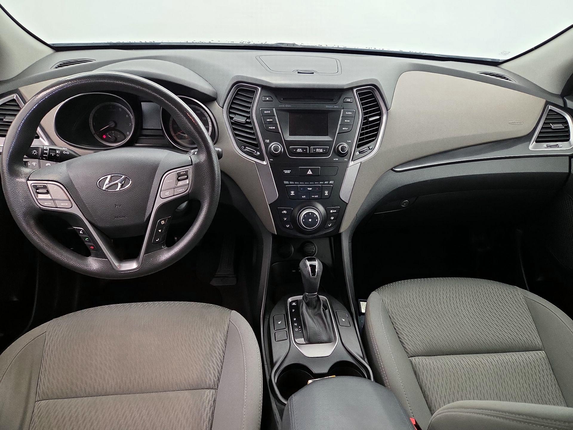 Thumbnail: 2016 Hyundai Santa Fe - 9