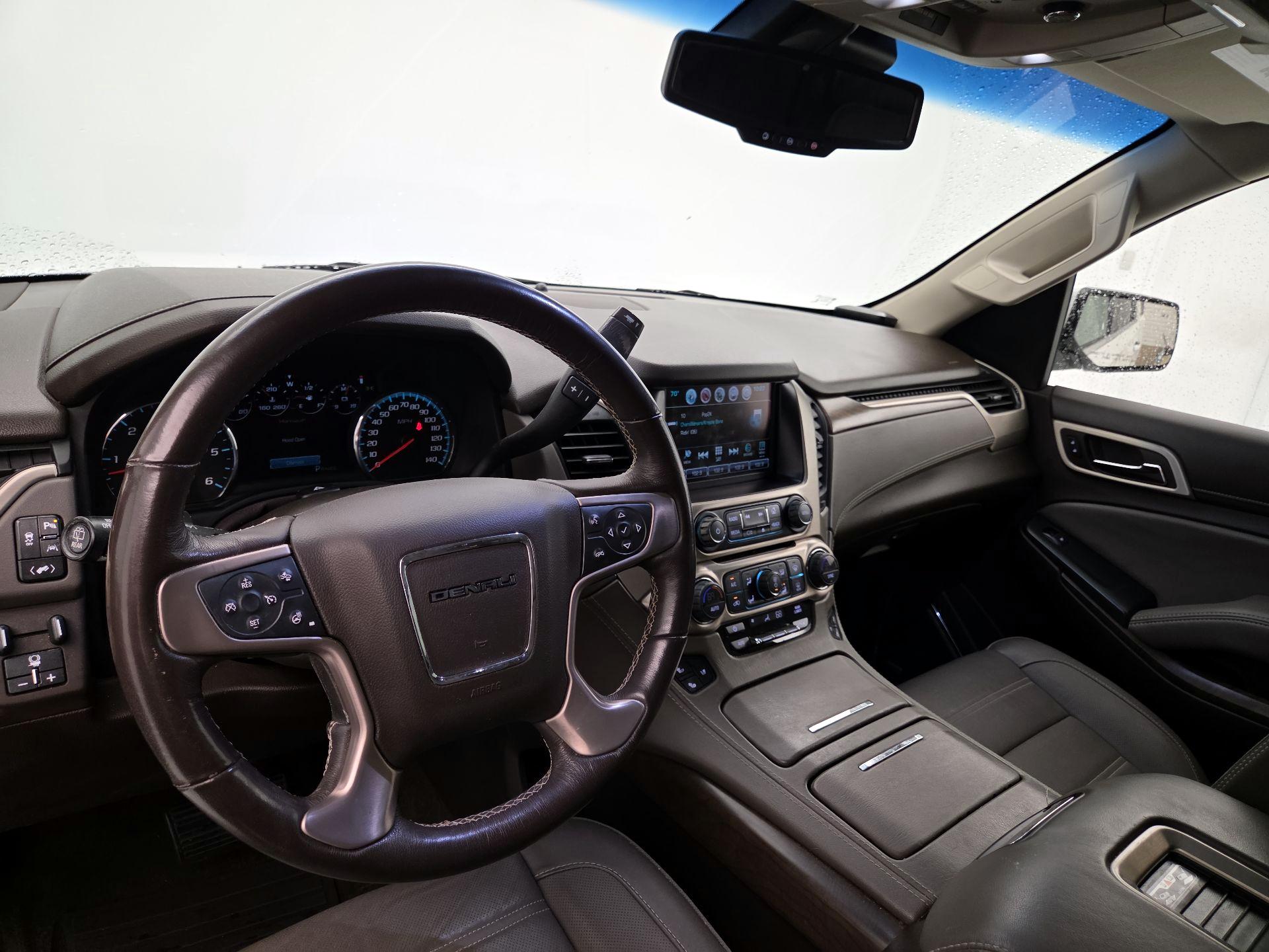 Thumbnail: 2018 GMC Yukon XL - 9