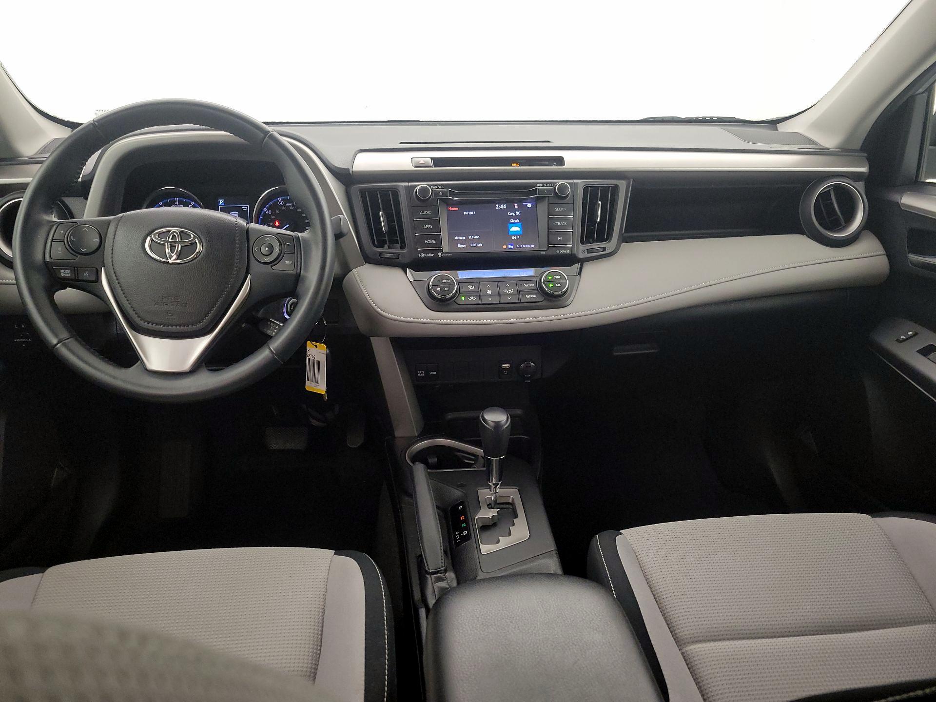 Thumbnail: 2016 Toyota RAV4 - 9