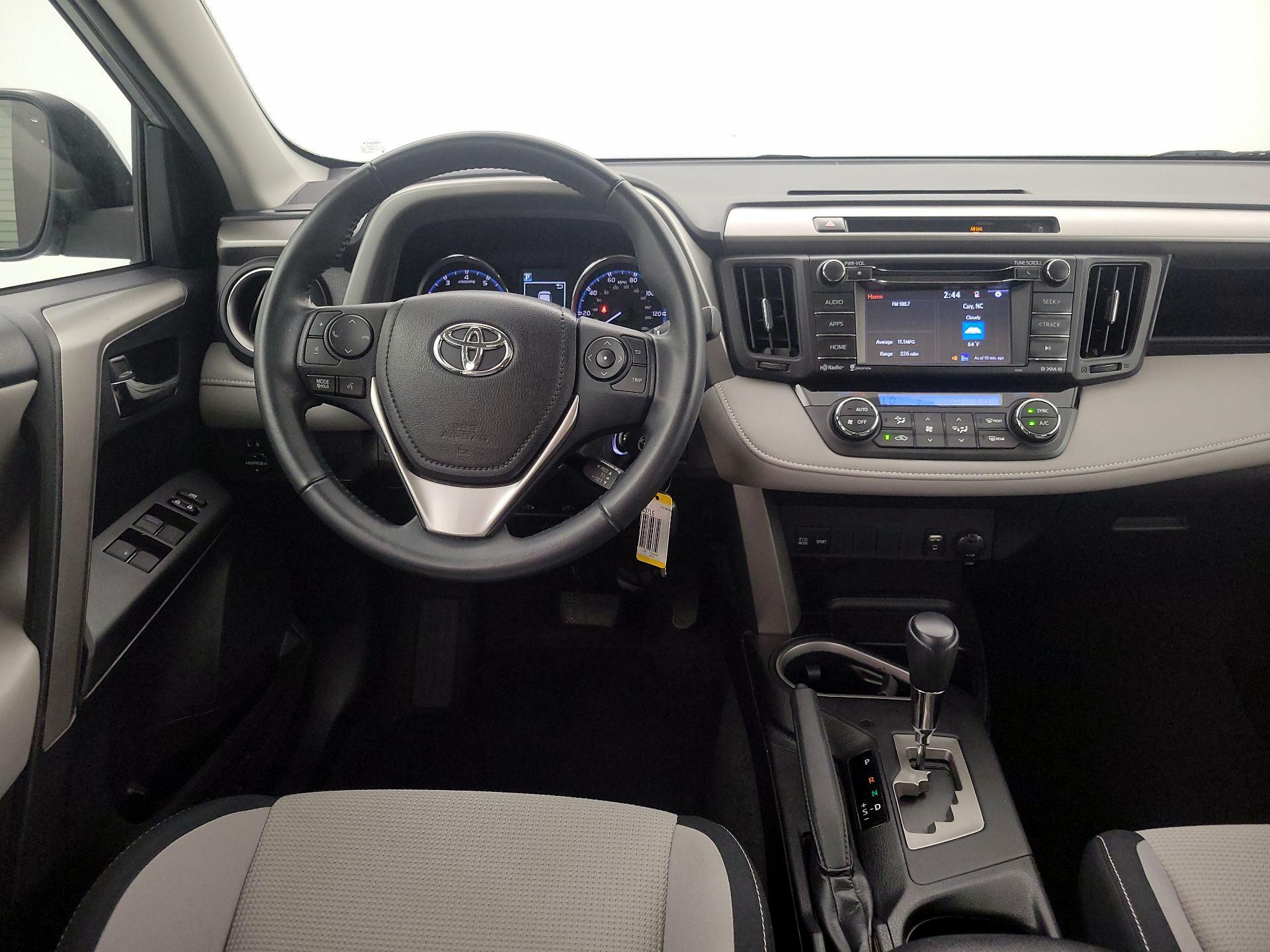 Thumbnail: 2016 Toyota RAV4 - 10